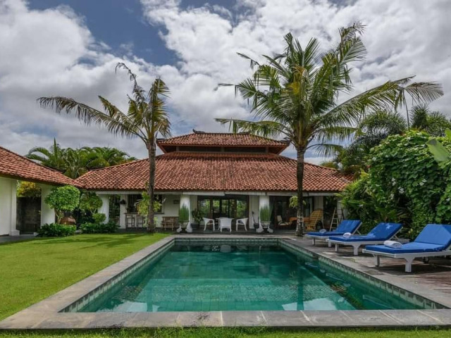 Private 4 Bedroom Luxury Colonial Villa for Sale in Canggu, Bali