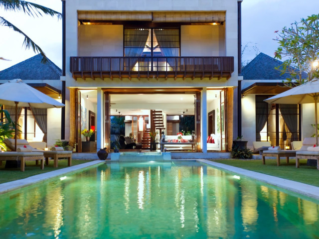 Fabulous 3 Bedroom Gated Community Villa 30 Metres from the Beach in Ketewel, Bali