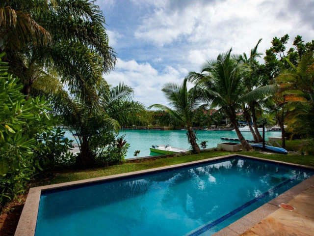 Spacious 4 Bedroom Waterfront Maison with Private Mooring for Sale on Eden Island, Seychelles