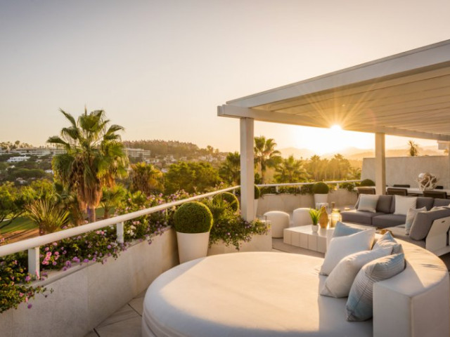 Spectacular 3 Bedroom Duplex Penthouse in Marbella