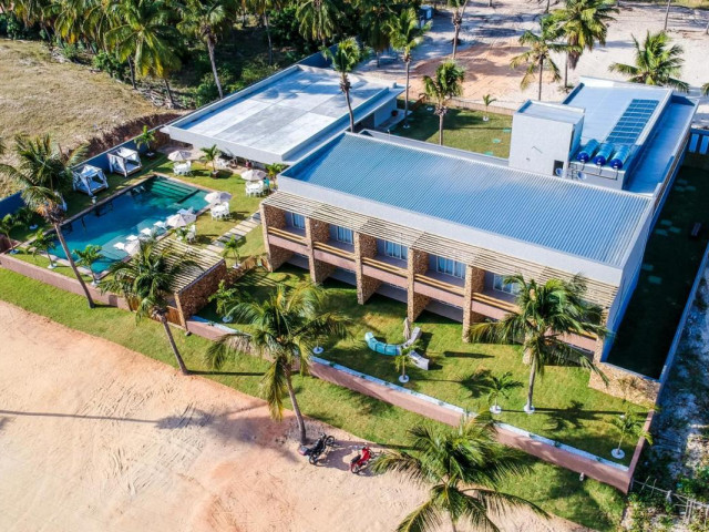 Popular 22 Suite Boutique Kite Surfing Hotel for Sale in Ilha de Guajirú, Brazil