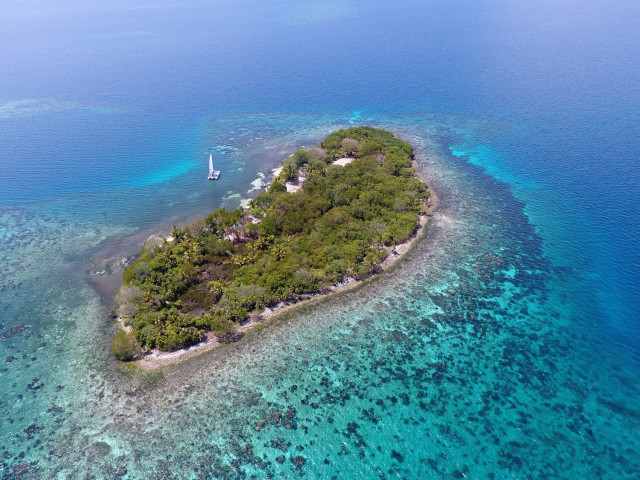Zama Caye — Dreamy Private Island with Ready Redevelopment Plan Near Placencia, Belize