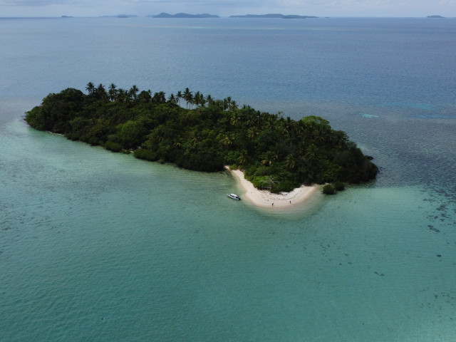 Picture-Perfect 2 Hectare Virgin Island for Commercial Development or Private Residence in the Riau Islands, Indonesia