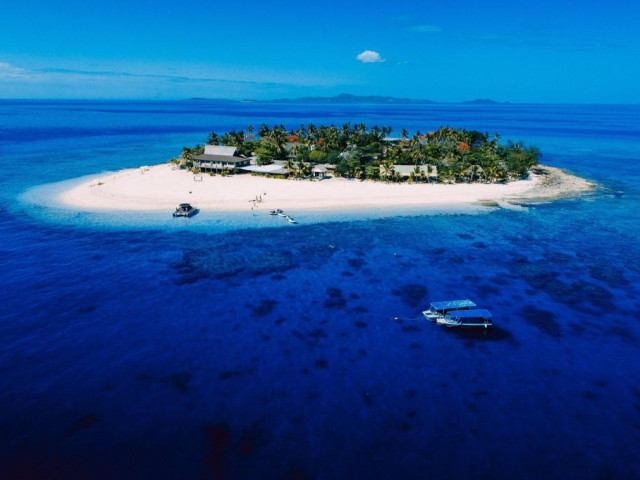 Popular 3* Star Backpacker Island Beach Resort for Sale in the Mamanuca Islands, Fiji