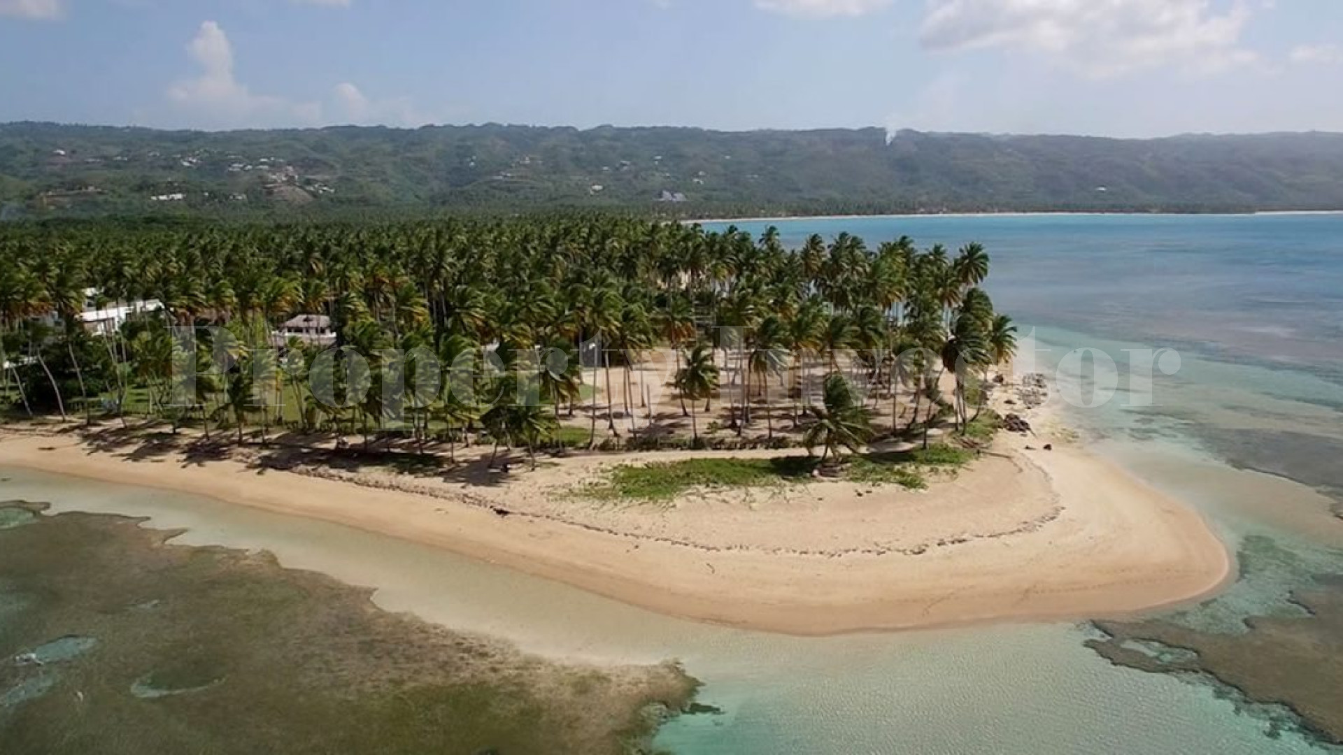 0.65 Acres of Beachfront Land on Playa Bonita