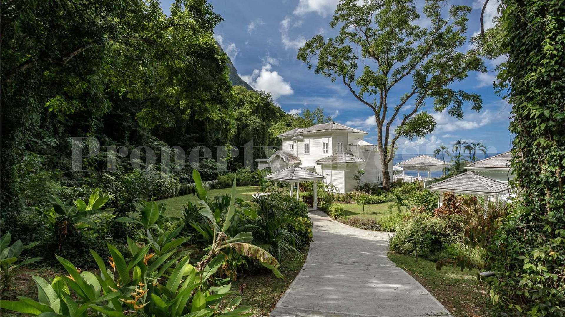Exquisite 4 Bedroom Luxury Colonial Residence in St Lucia