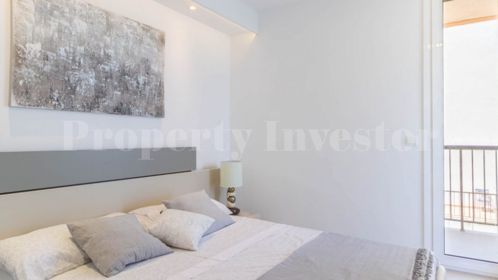 Modern 2 Bedroom Frontline Apartment with Incredible Sea Views in Santa Ponsa