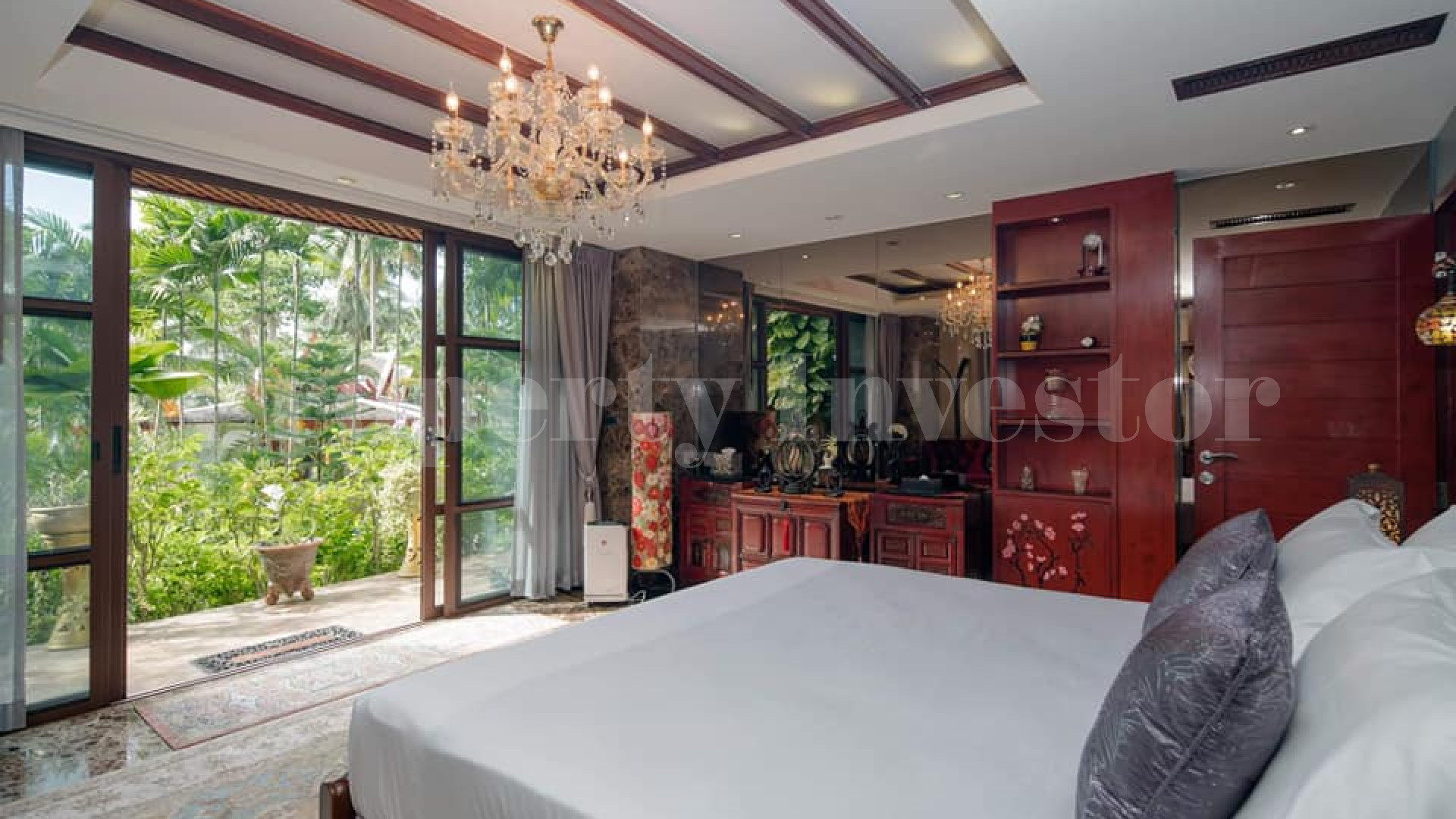 Spectacular 5 Bedroom Star Quality Villa in Phuket