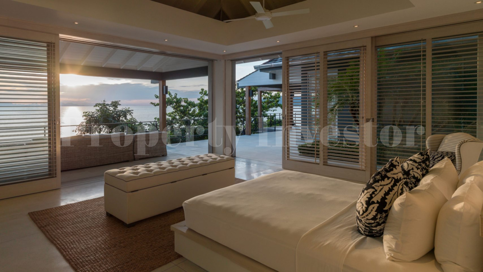 Невероятная экзотическая вилла с 6 спальнями на берегу моря со своим пляжем в Лаем Сор, о. Самуи