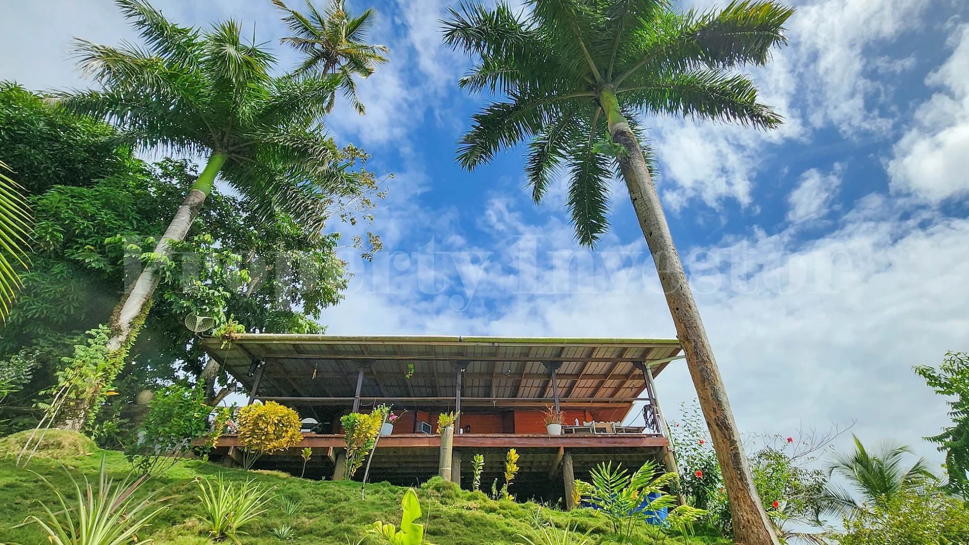 Off-Grid 3144 m² Private Tropical Eco Island in Bocas del Toro, Panama