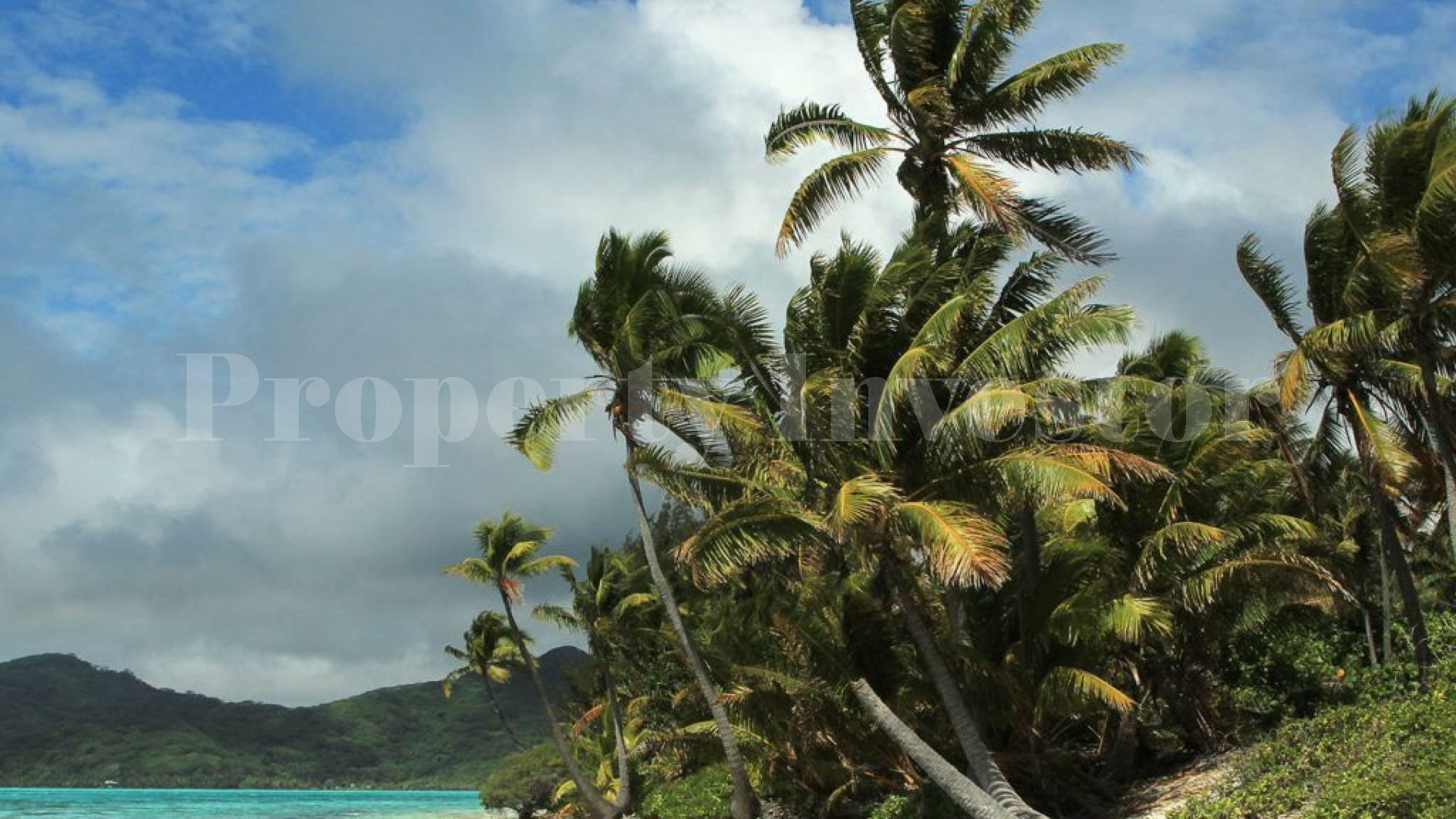 Picturesque 7.12 Hectare Private Virgin Island for Sale in Taha'a, French Polynesia