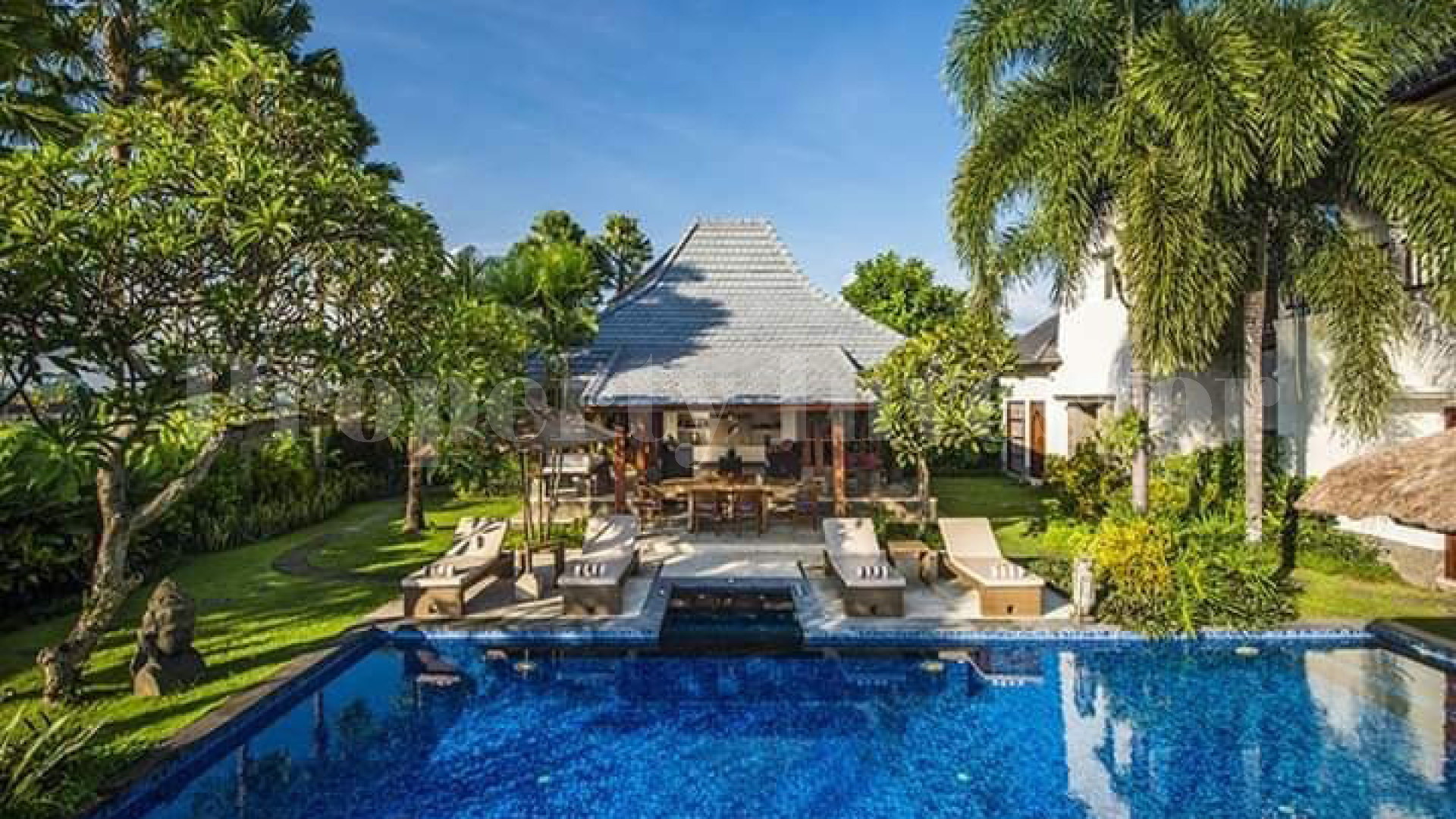 Modern 3 Bedroom Traditional Bali Style Villa