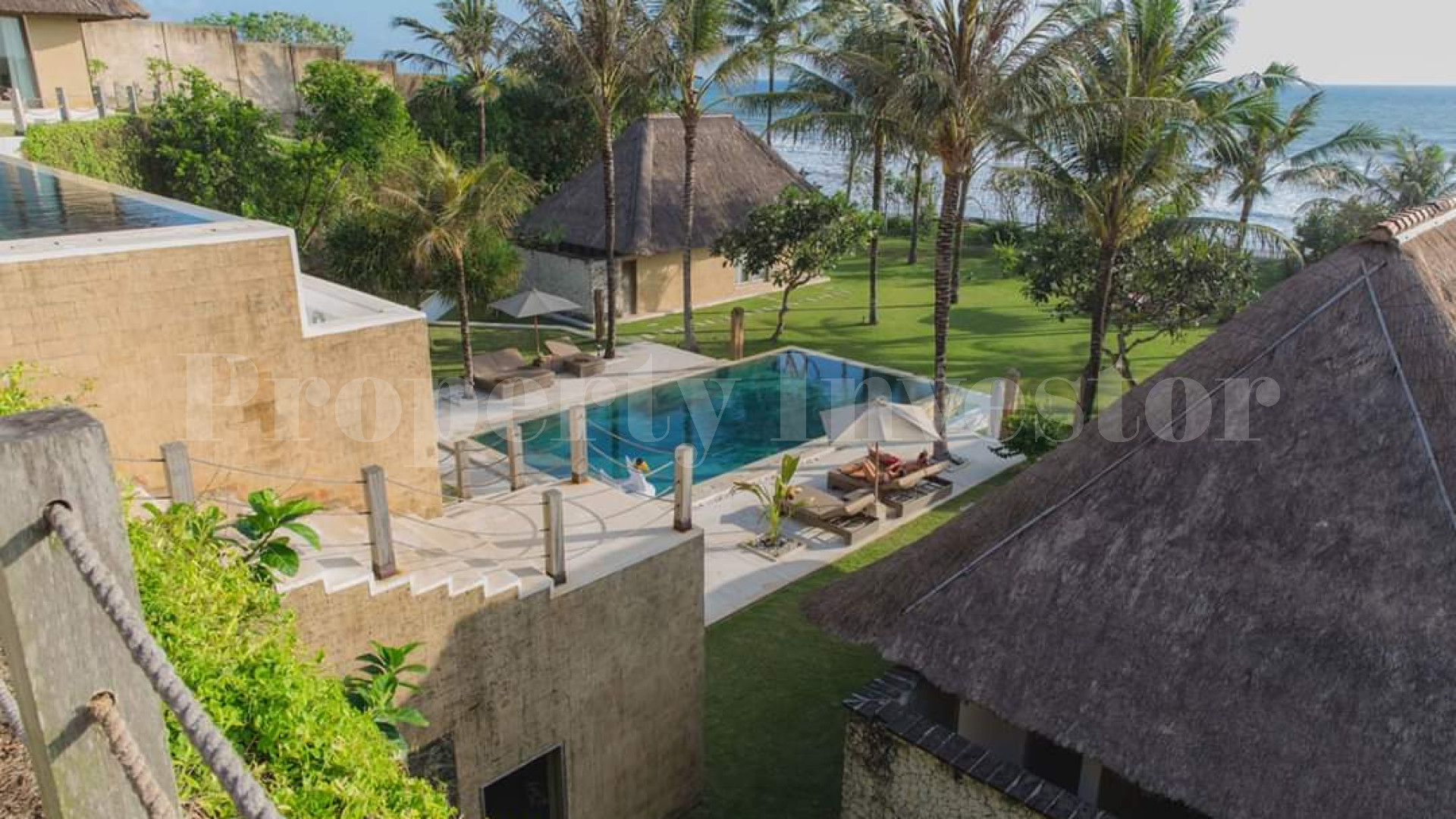 Chic Commercial Beachfront Estate with 4 Luxury Residences (17 Bedrooms) and Spacious Gardens & Pools in Tabanan, Bali