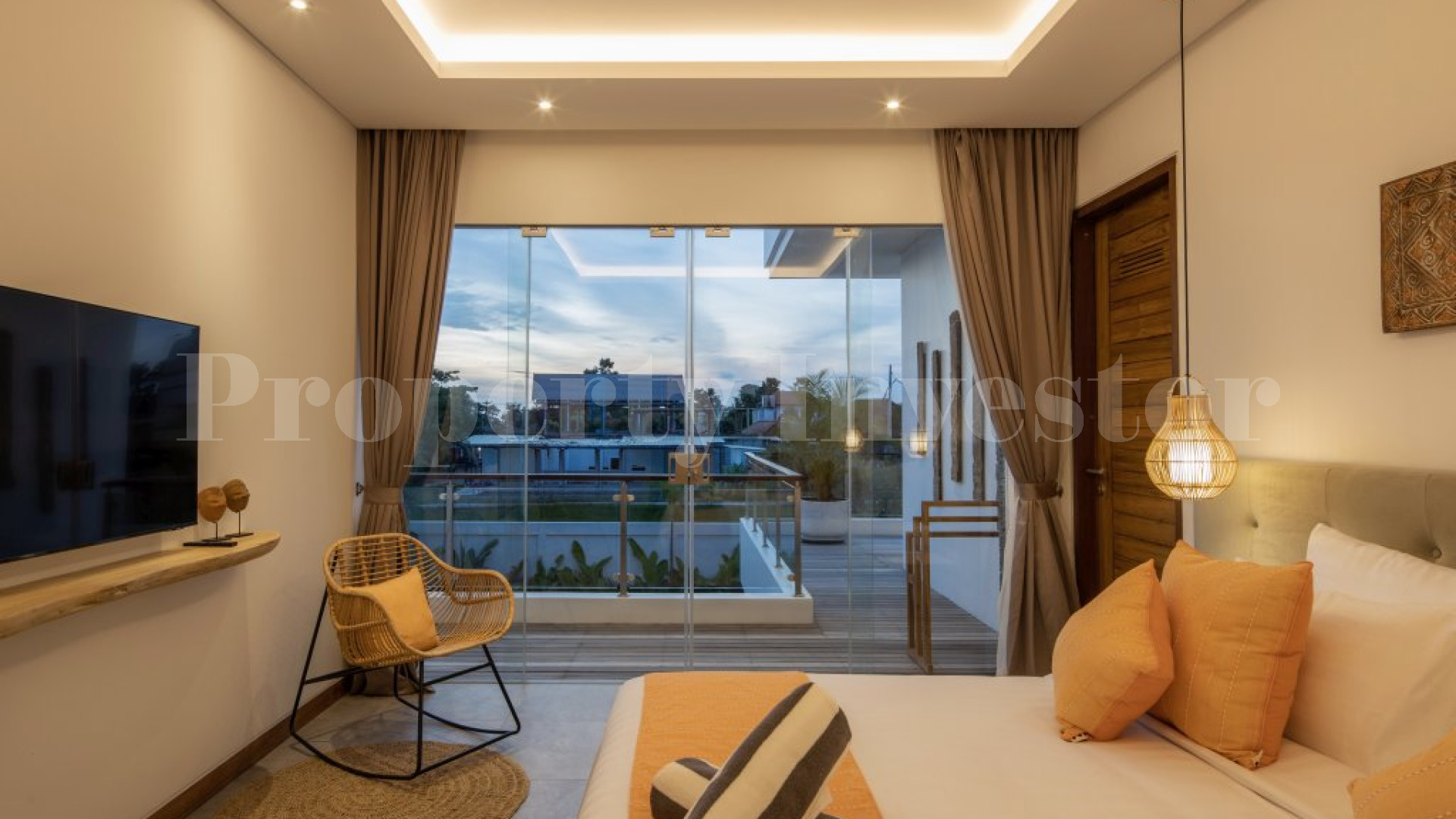 Stunning 4 Bedroom Luxury Villa for Sale in Canggu-Berawa, Bali