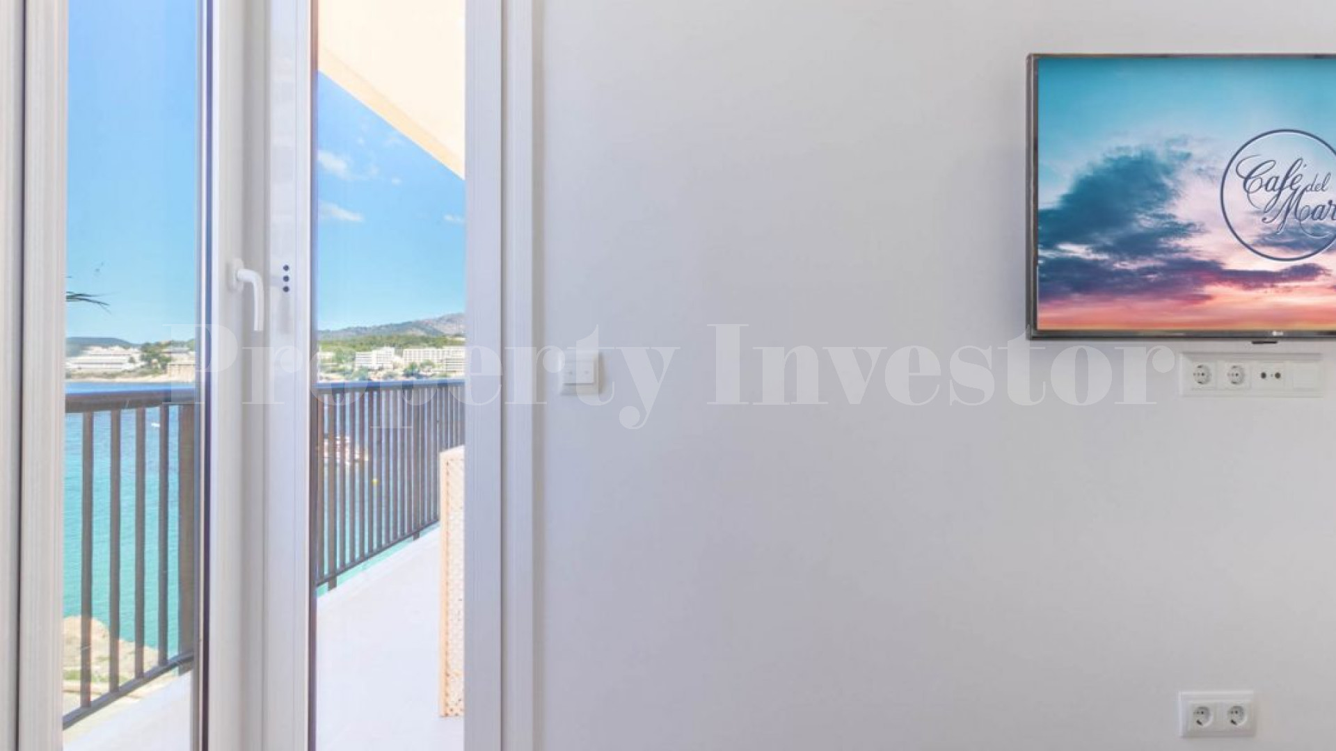 Modern 2 Bedroom Frontline Apartment with Incredible Sea Views in Santa Ponsa