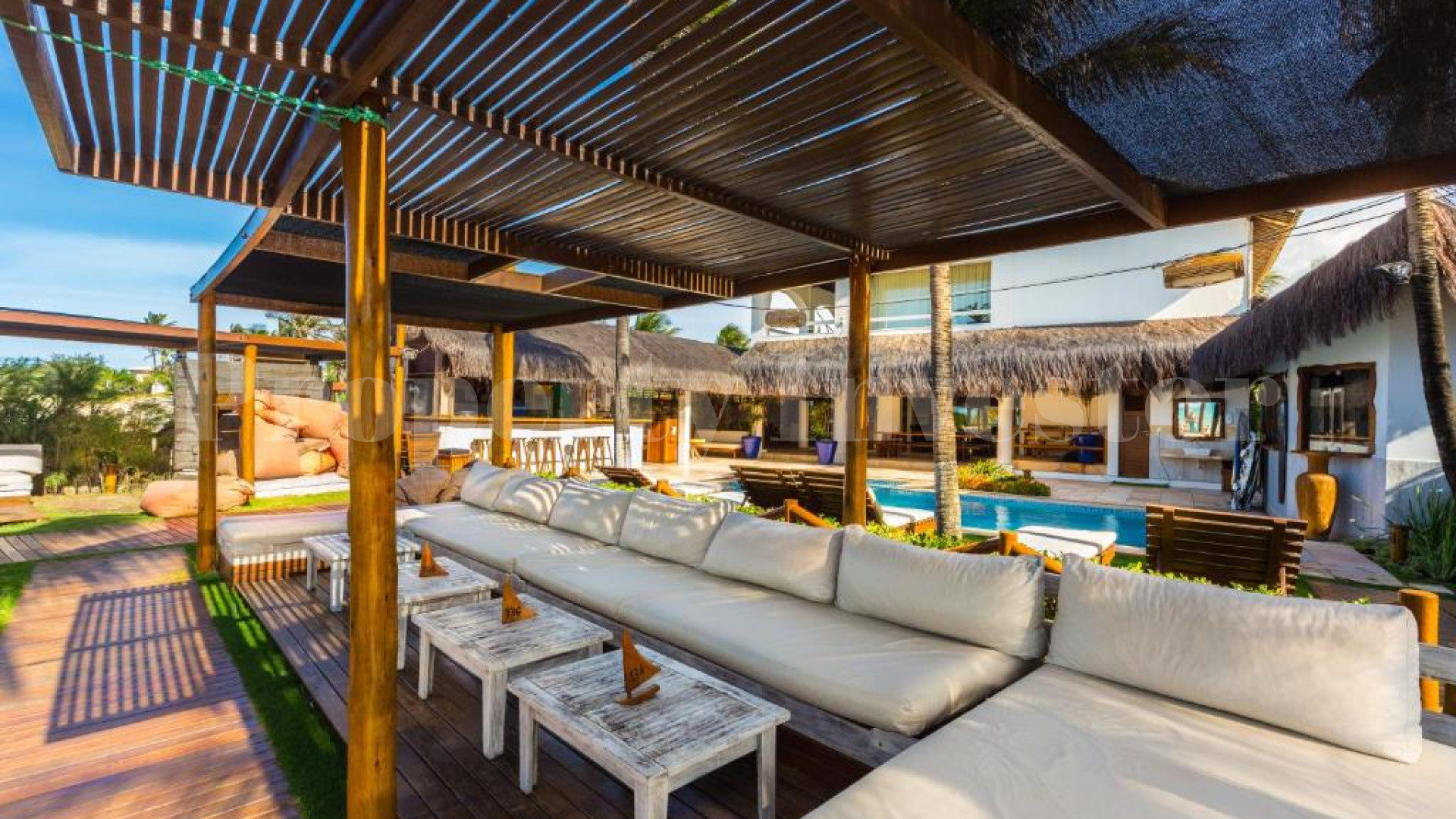 Продаётся бутик-отель на 24 номера популярный среди кайтсерфиров в Кумбуко, Бразилия