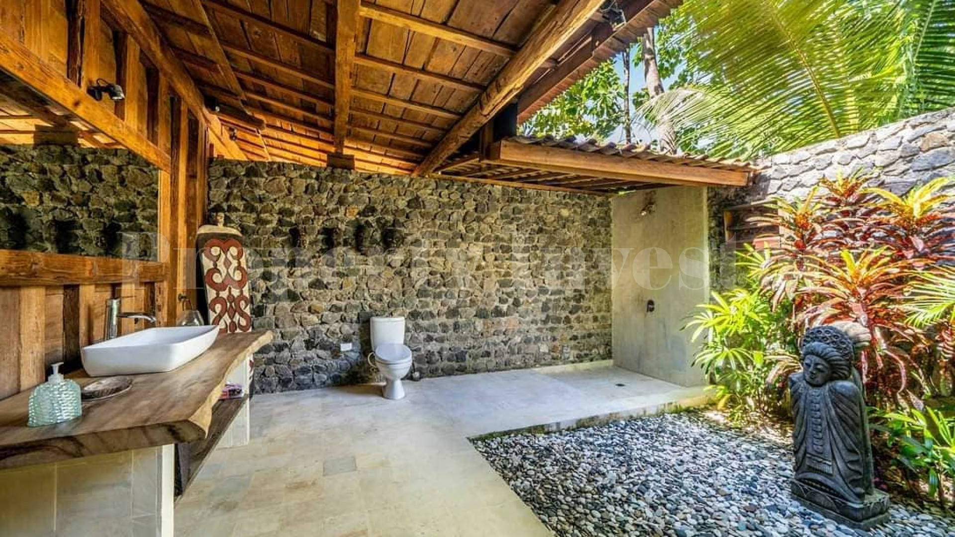 Breathtaking 7 Bedroom Absolute Beachfront Retreat for Sale in Tianyar, North Bali