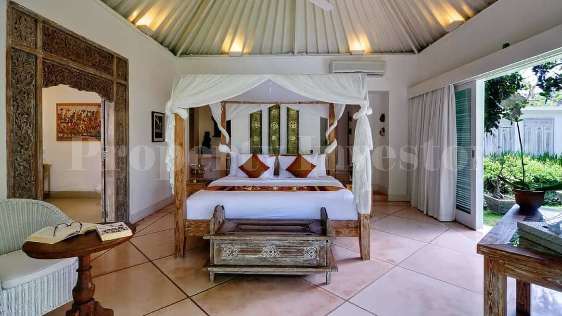 Fashionable 5 Bedroom Luxury Colonial Style Villa for Sale in Popular Seminyak, Bali