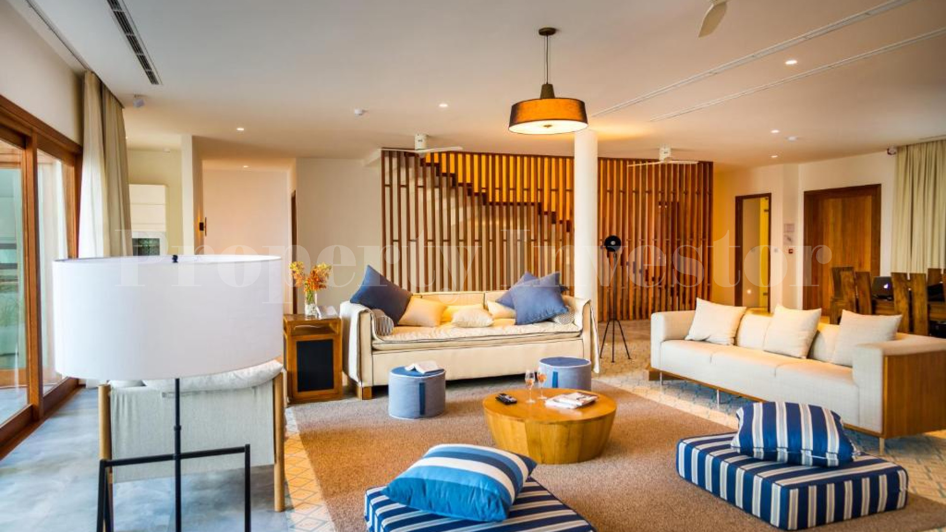 Эксклюзивная курортная частная резиденция с 4 спальнями на пляже на Мальдивах