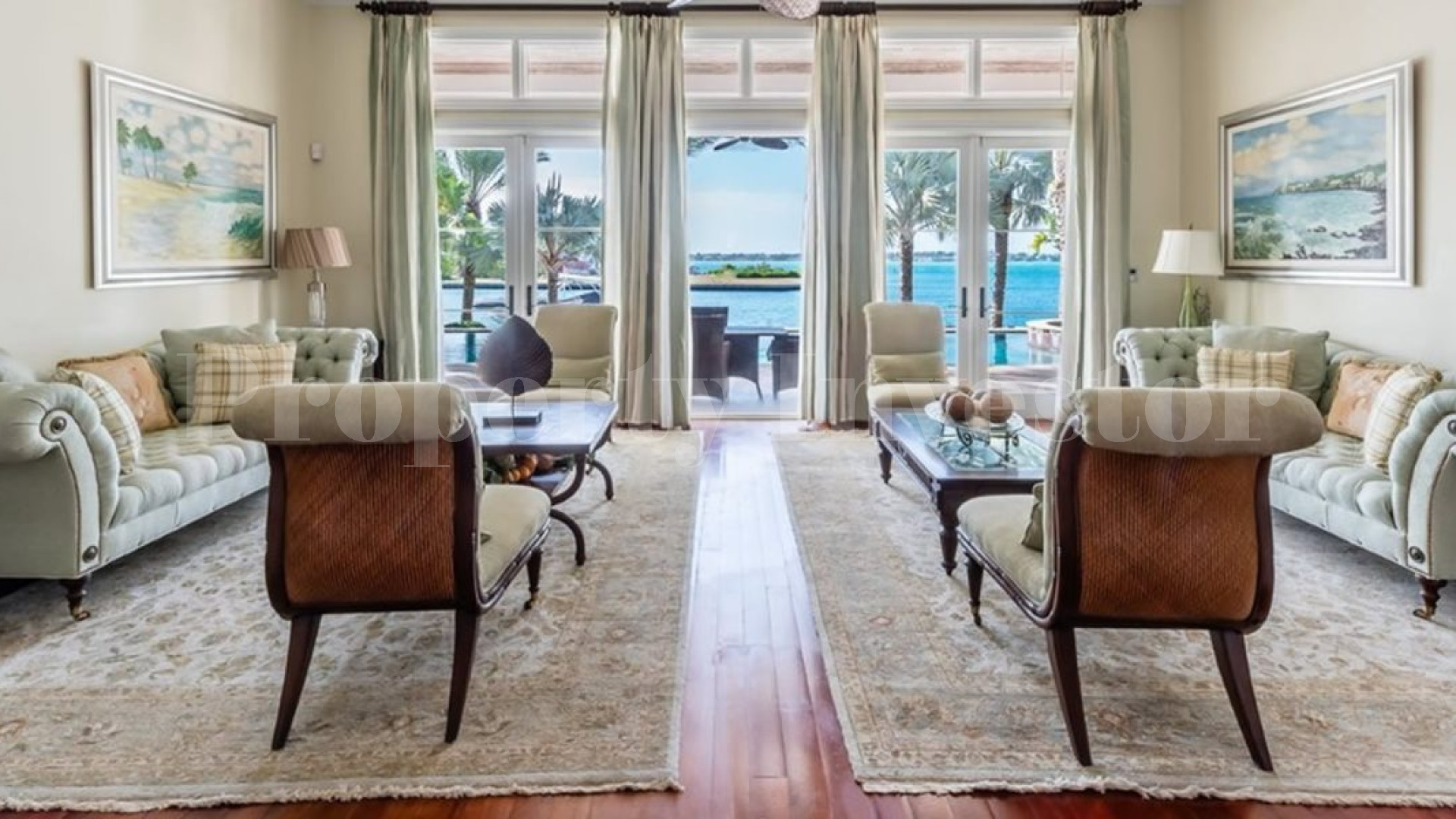Впечатляющая роскошная вилла с 6 спальнями на берегу океана в престижном закрытом сообществе на острове Парадайз, Багамы