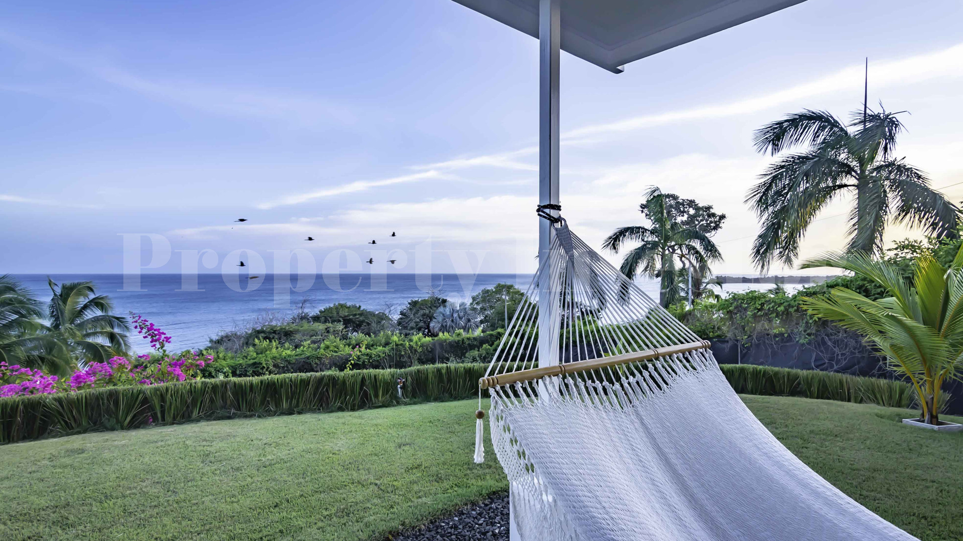 Потрясающая роскошная вилла на 5 спален с панорамным видом на океан на 180 градусов в Педаси, Панама