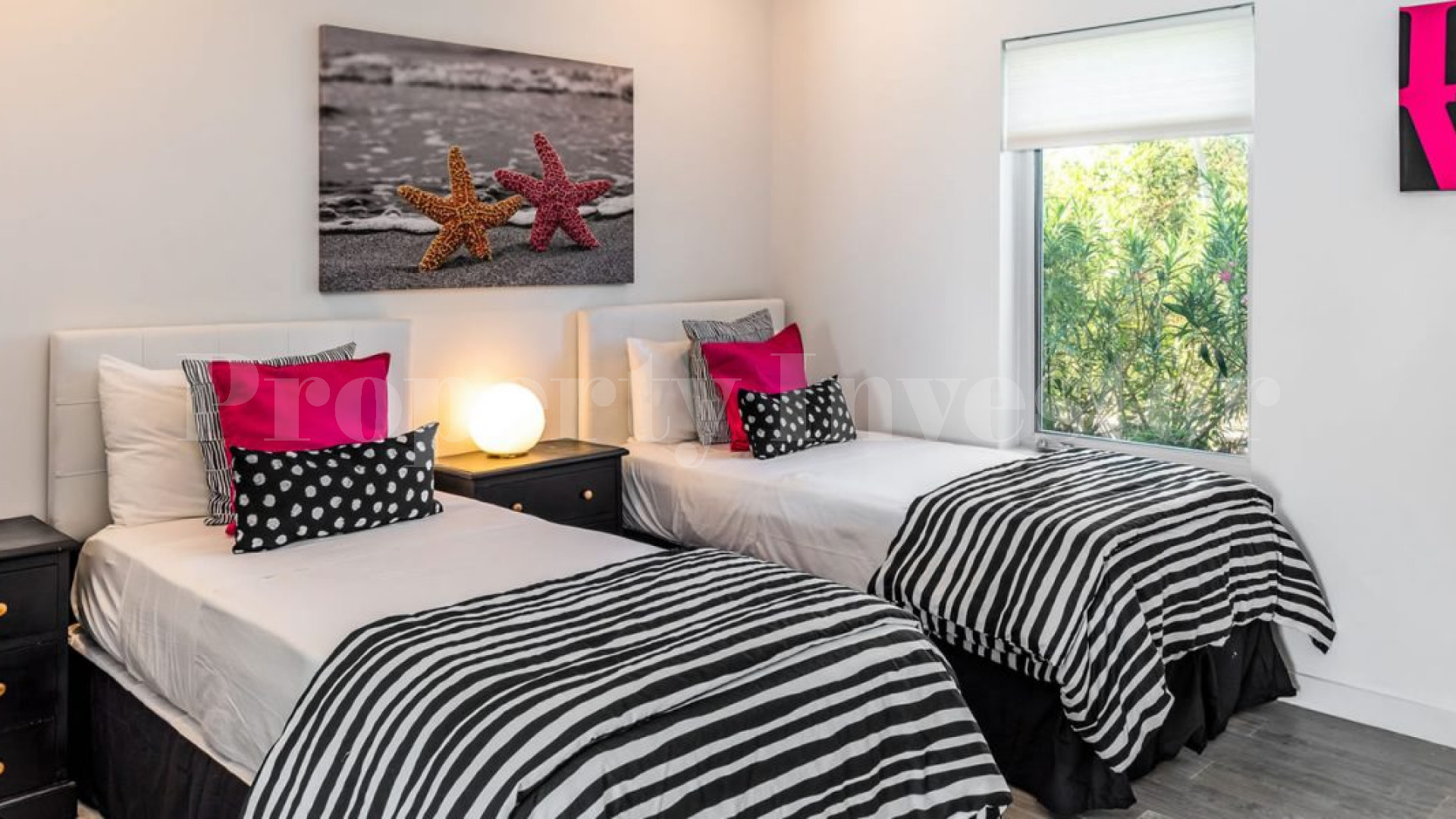 Wonderful 6 Bedroom Modern Luxury Beachfront Villa for Sale in Turks & Caicos
