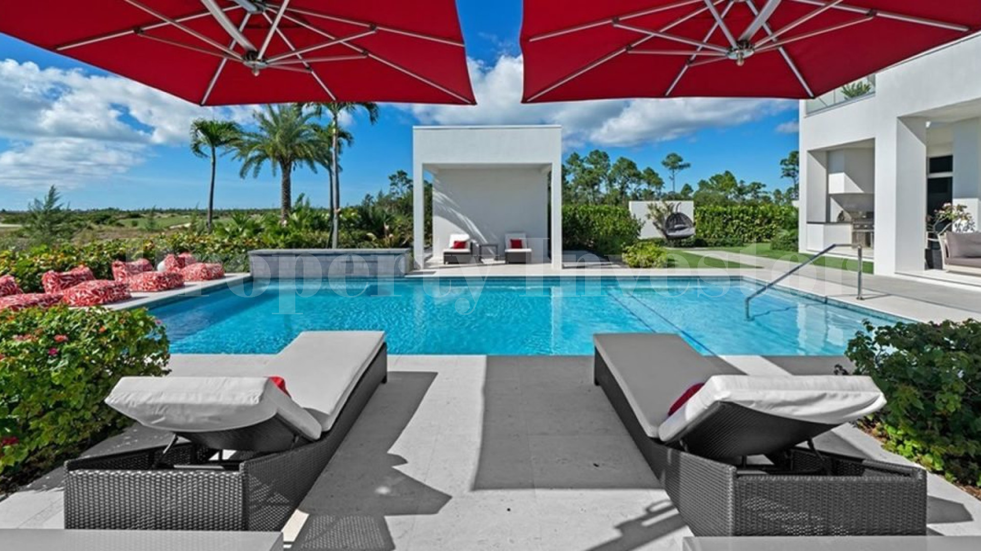 Magnificent 5 Bedroom Luxury Designer Community Golf Villa for Sale in New Providence, Bahamas