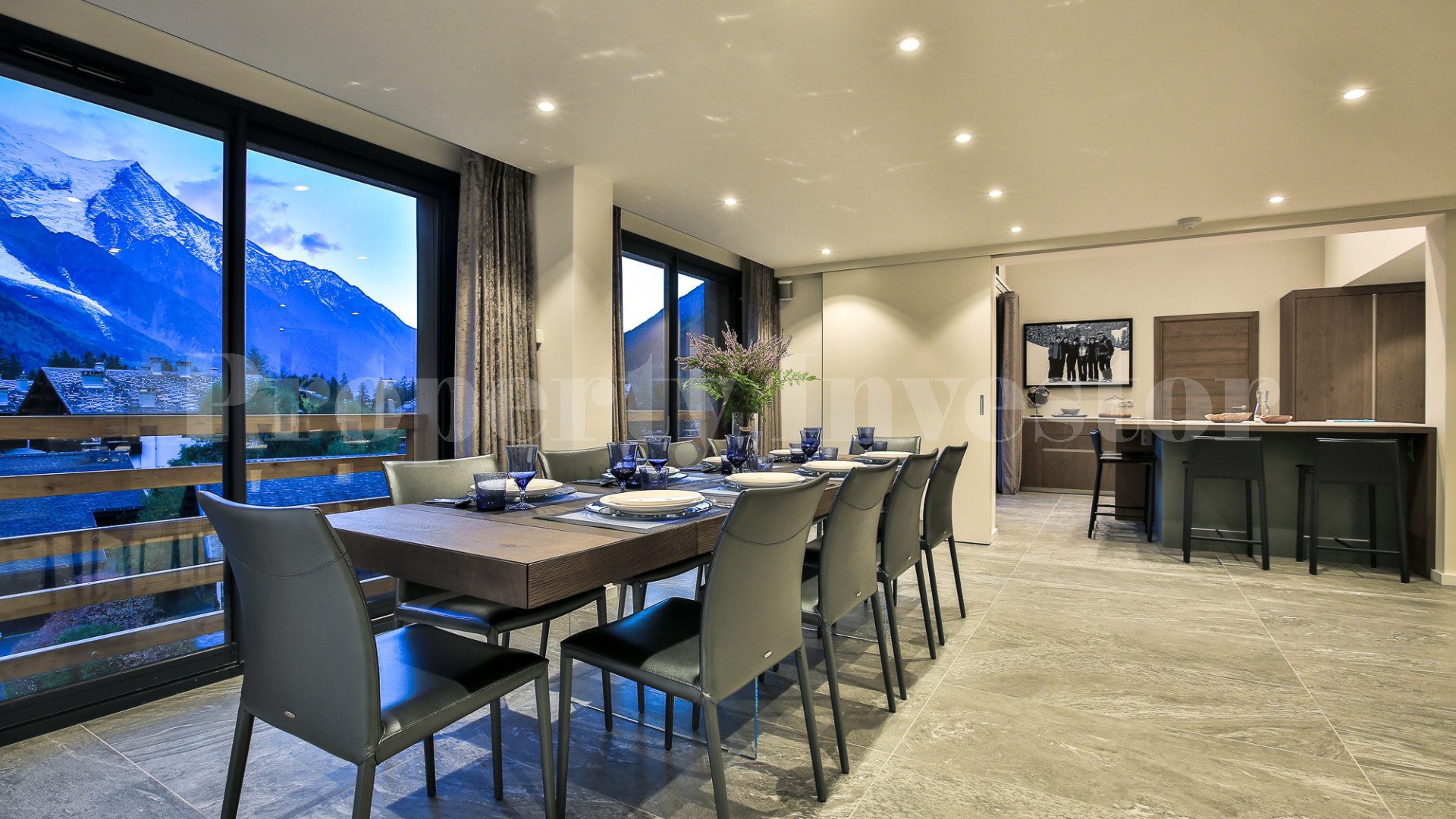 Spacious 4 Bedroom Luxury Mountain & Lake View Penthouse for Sale in Chamonix-Mont-Blanc, France