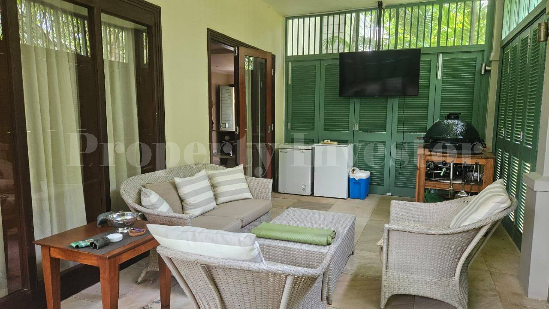 Unique 3 Bedroom Ground Floor Luxury Corner Apartment for Sale on Eden Island, Seychelles