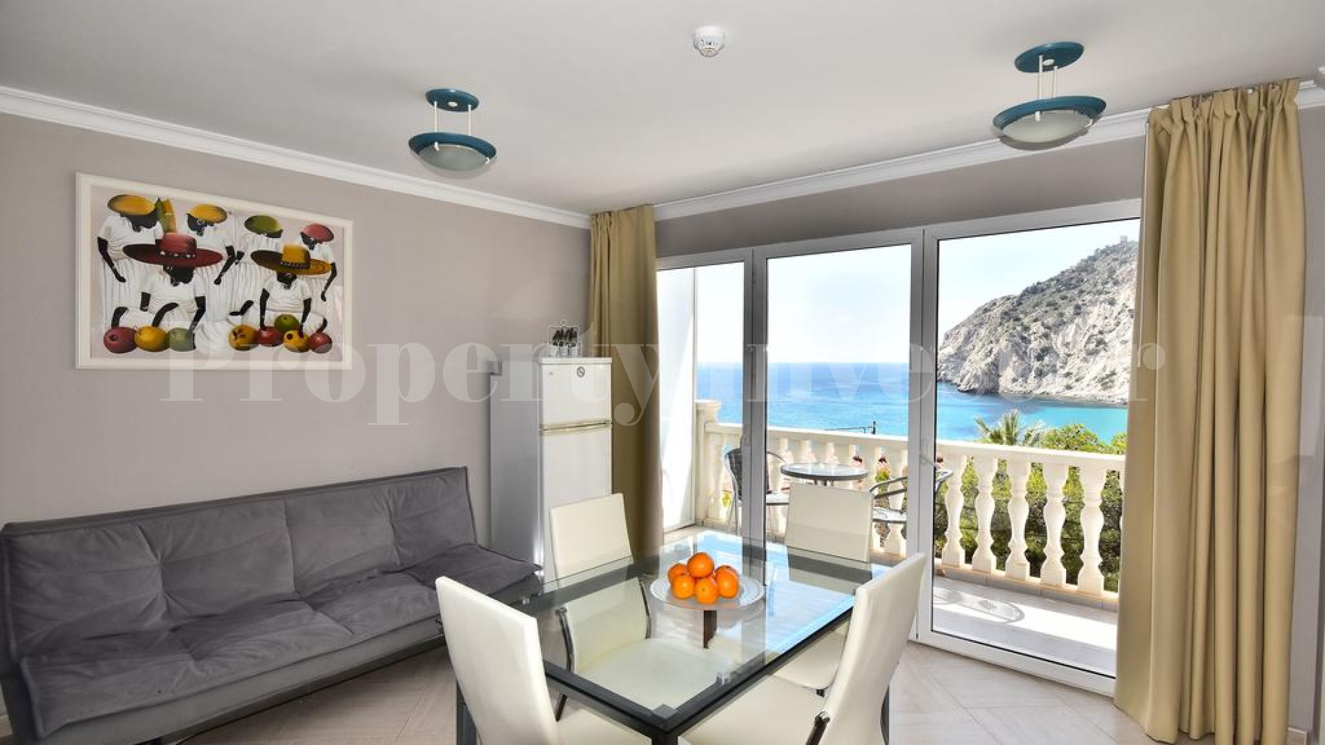 Стильный апарт-отель на 11 номеров с изумительным панорамным видом на море в Бенидорме, Испания