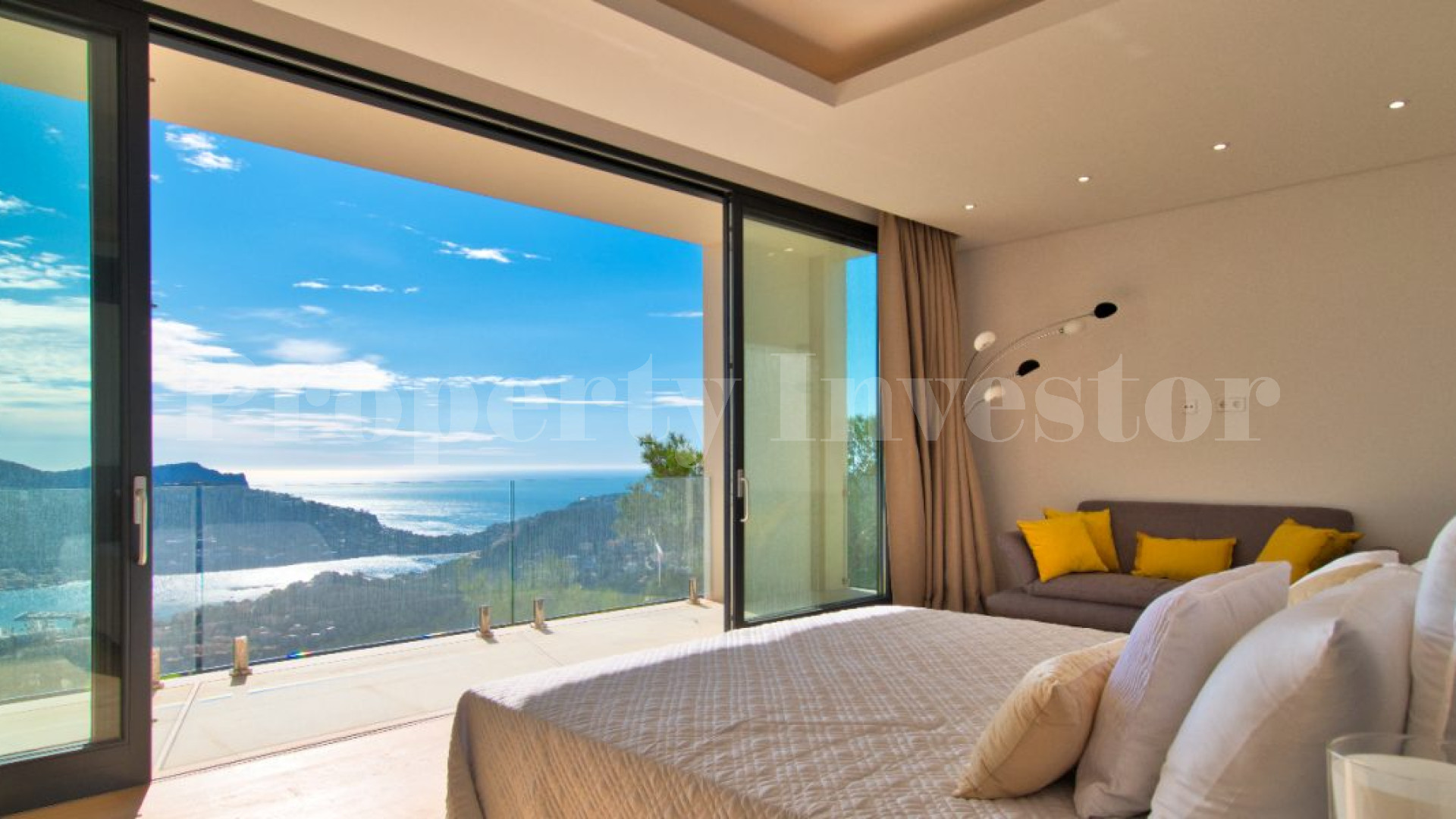 Впечатляющая роскошная вилла с 8 спальнями с видом на море в популярном районе в Порт Андрач