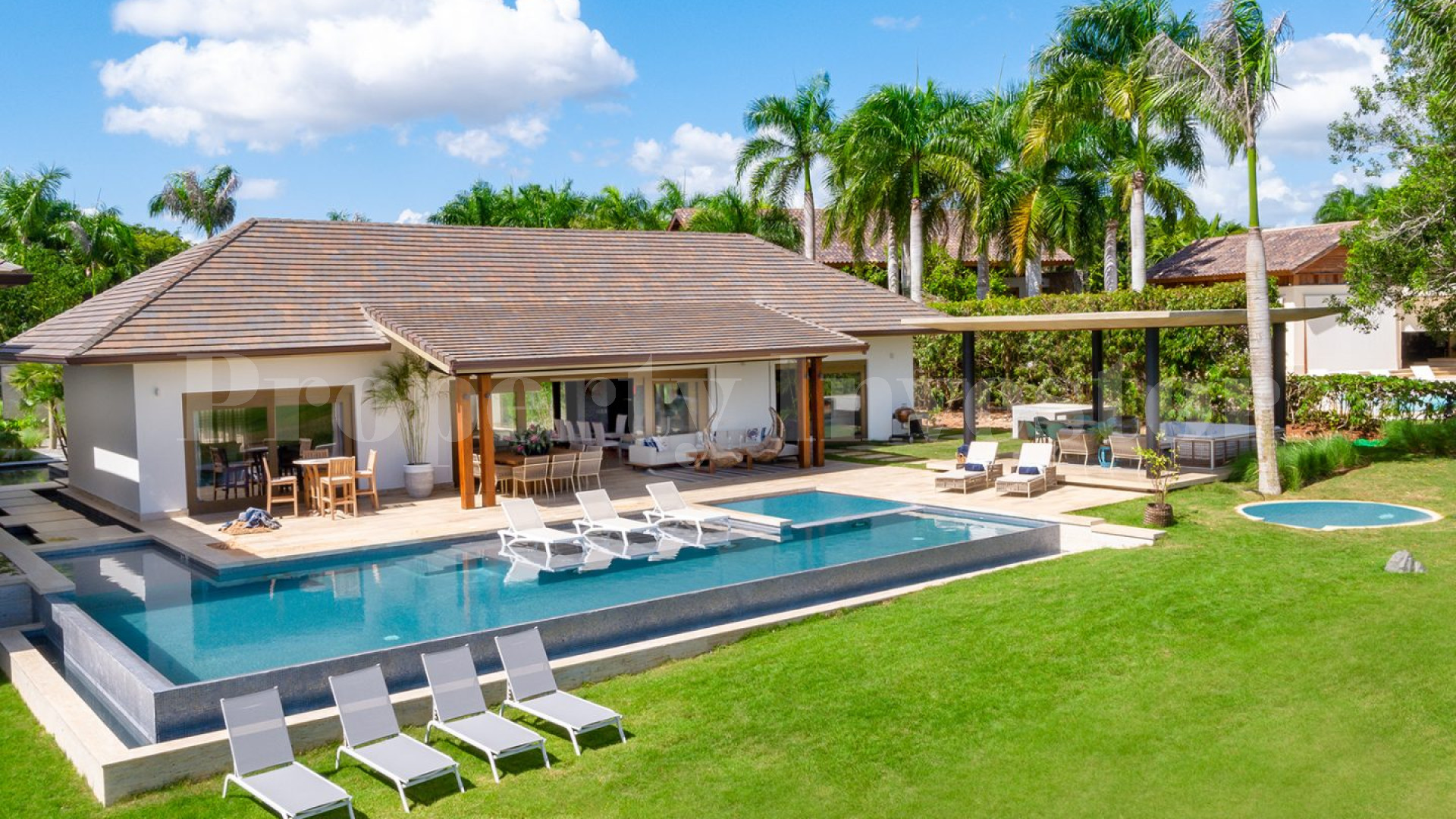 Изысканная вилла с 5 спальнями с изумительными видами на гольф поле и на океан в Ла Романа, Доминиканская республика