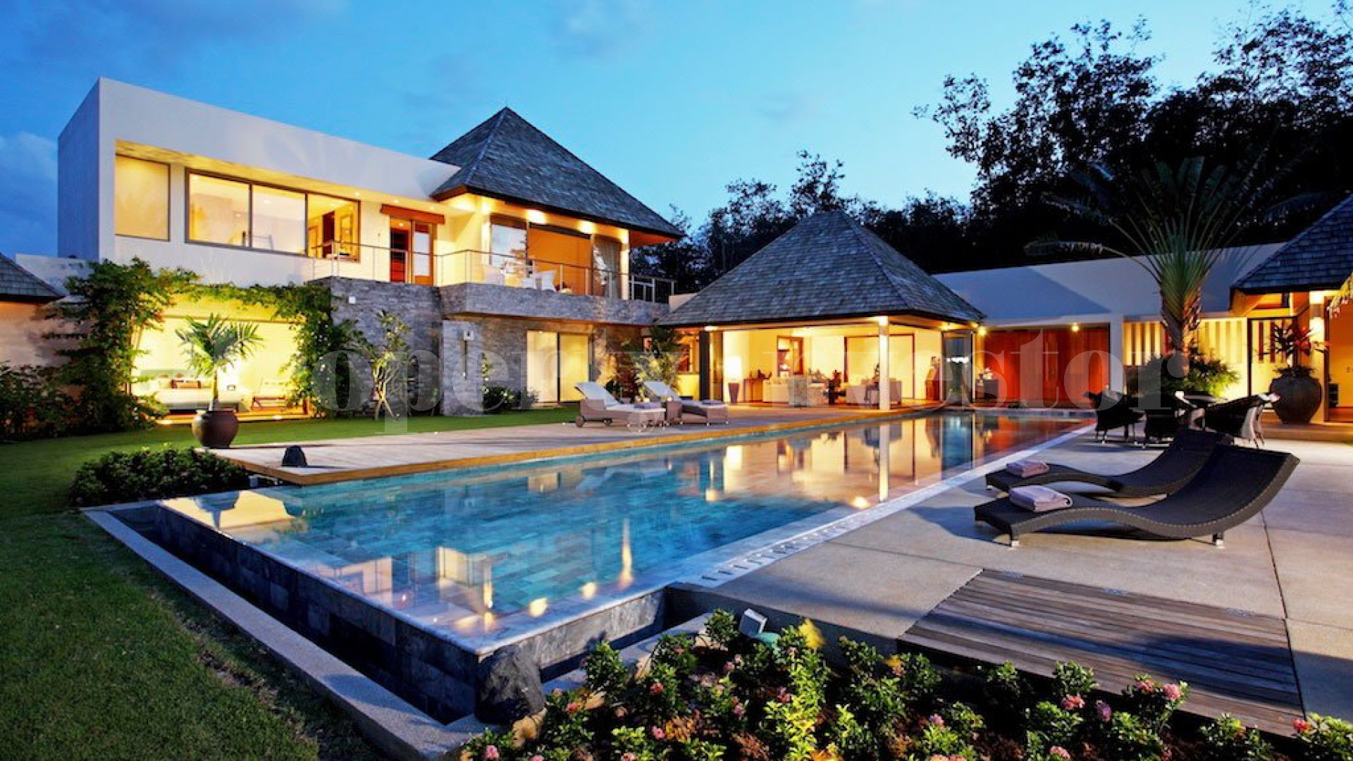 5 Bedroom Luxury Hillside Villa in Layan