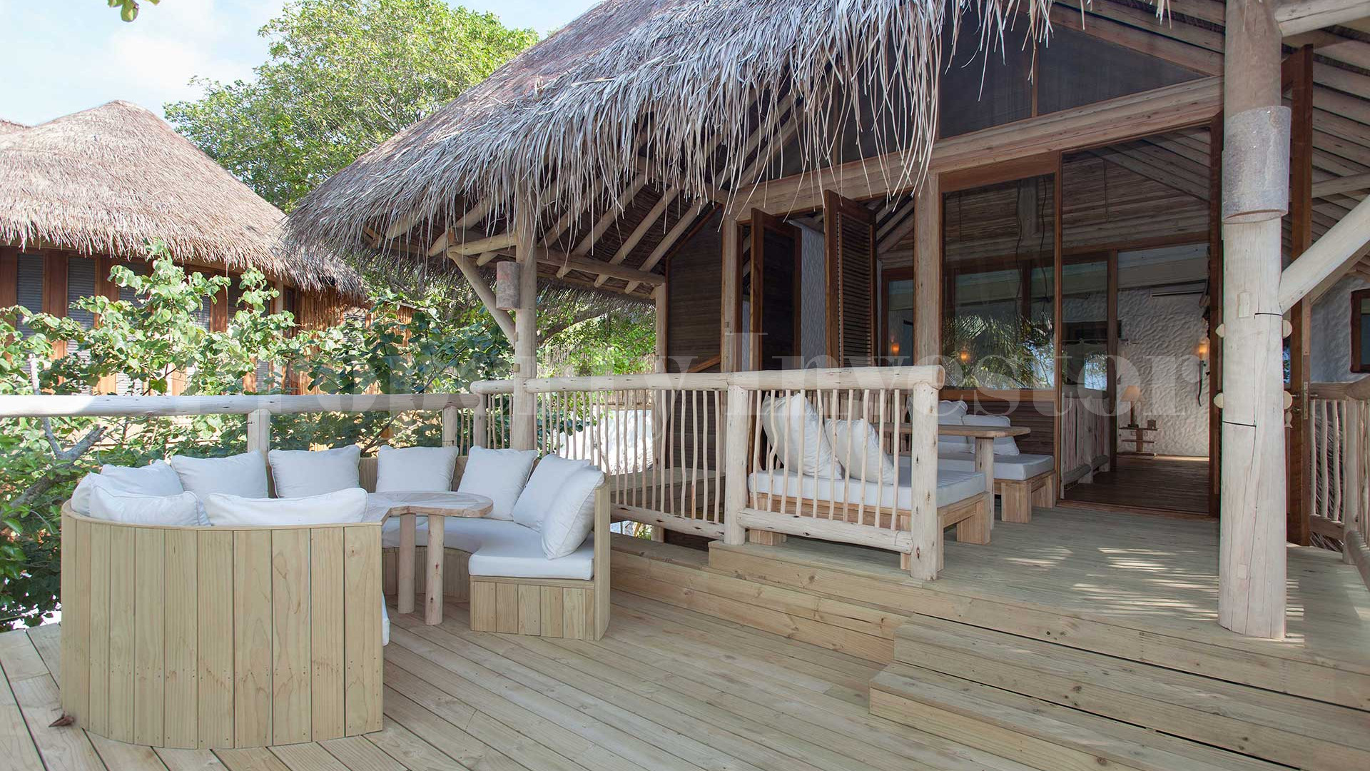 Частная вилла люкс с 1 спальней с бассейном на Мальдивах