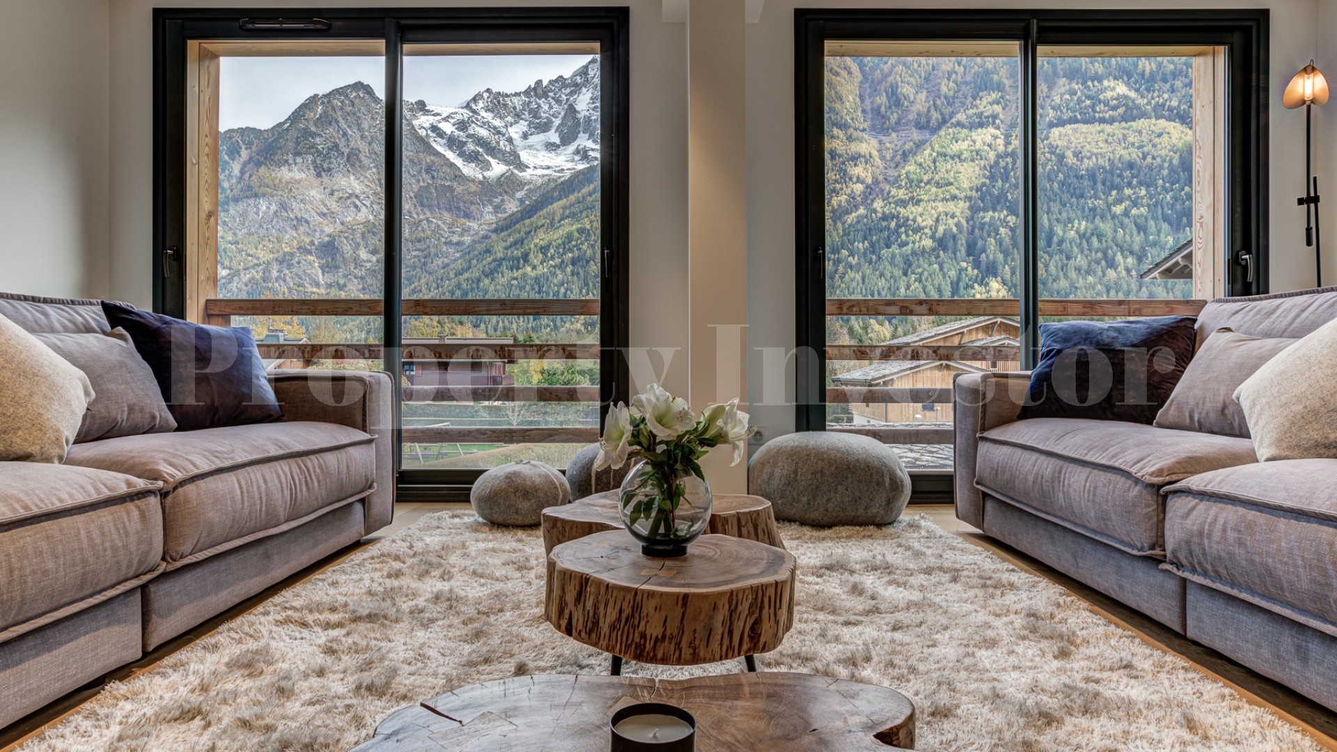 Beautiful 4 Bedroom Luxury Apartment with Mountain Views for Sale in Chamonix-Mont-Blanc, France