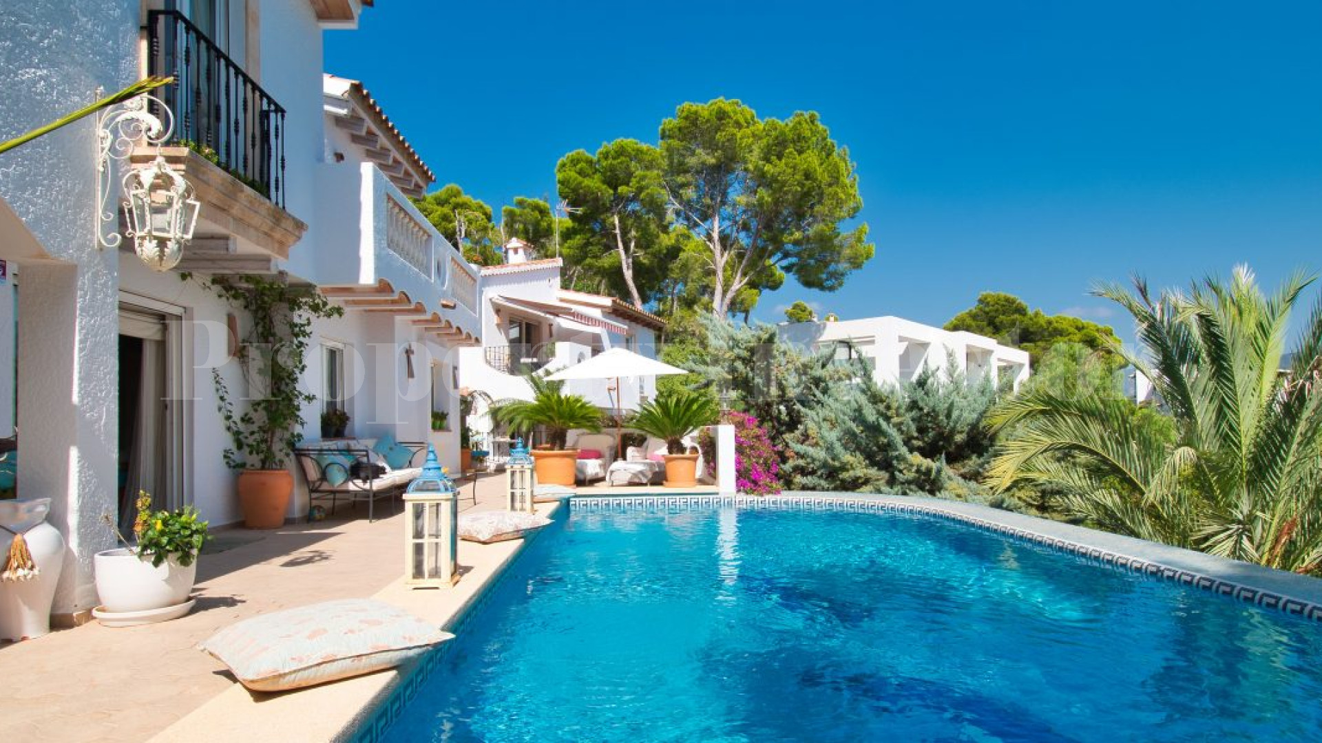 6 Bedroom Mediterranean Villa with Guest House Within Walking Distance to the Port