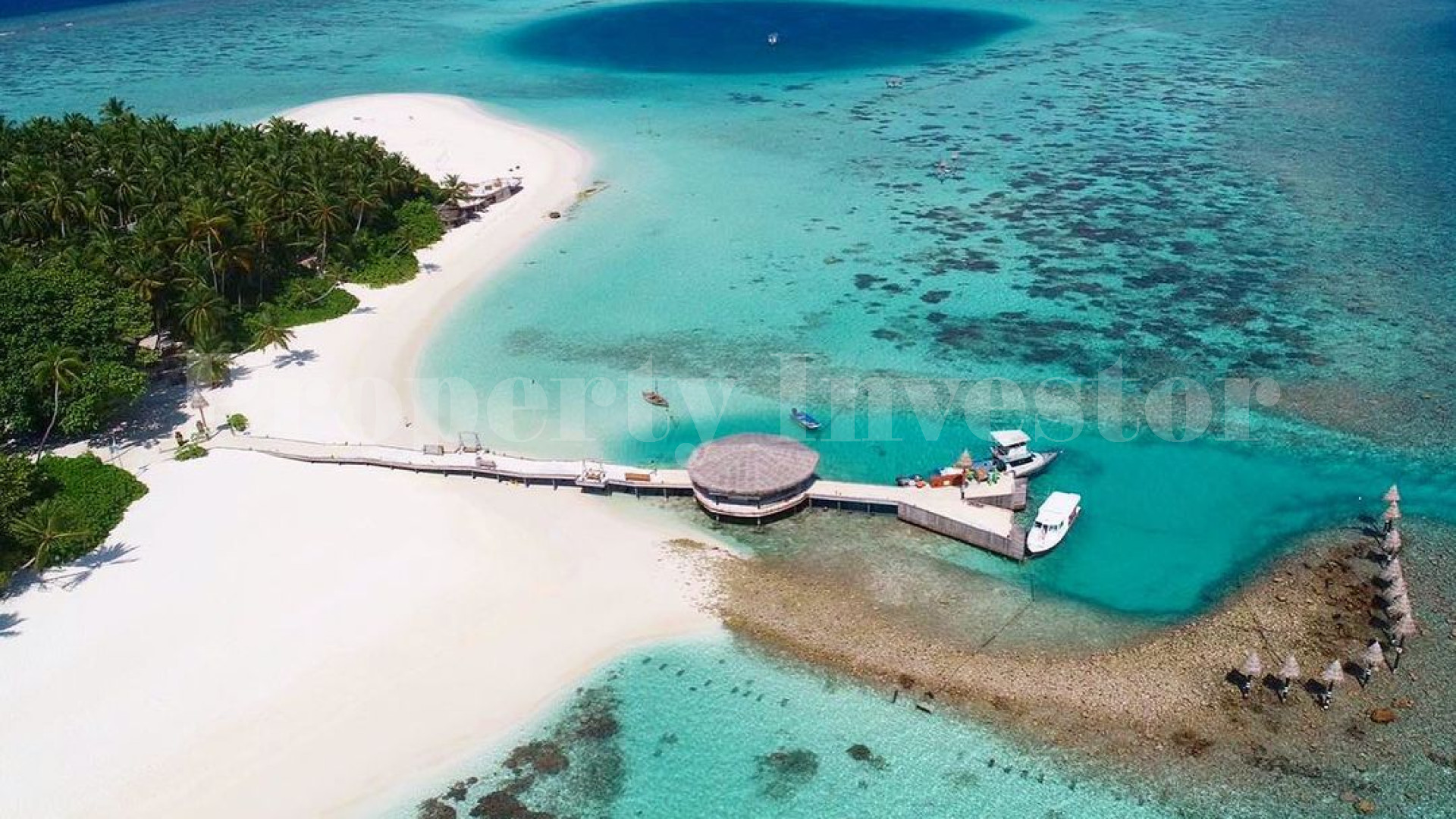 Островной эко отель на 32 номера с готовым проектом расширения и строительства водных бунгало на Мальдивах