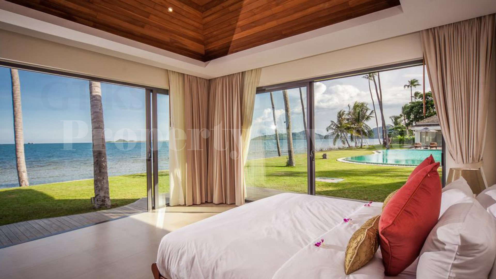 Прекрасная современная вилла на 4 спальни на пляже со своим приватным выходом к пляжу на о. Самуи, Тайланд