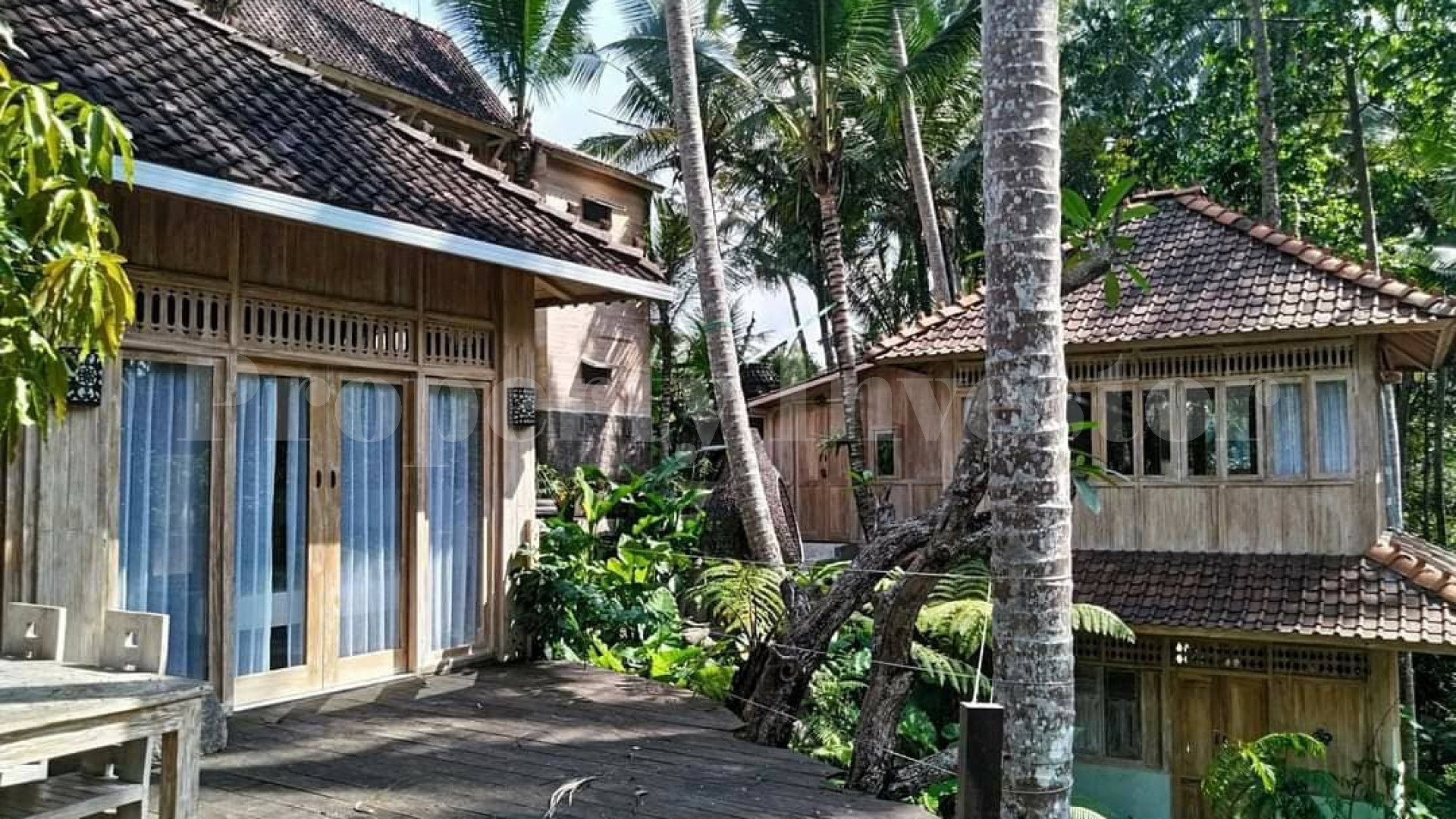 Абсолютно новый ретрит на 11 спален с готовой фирмой в Восточном Убуде, Бали