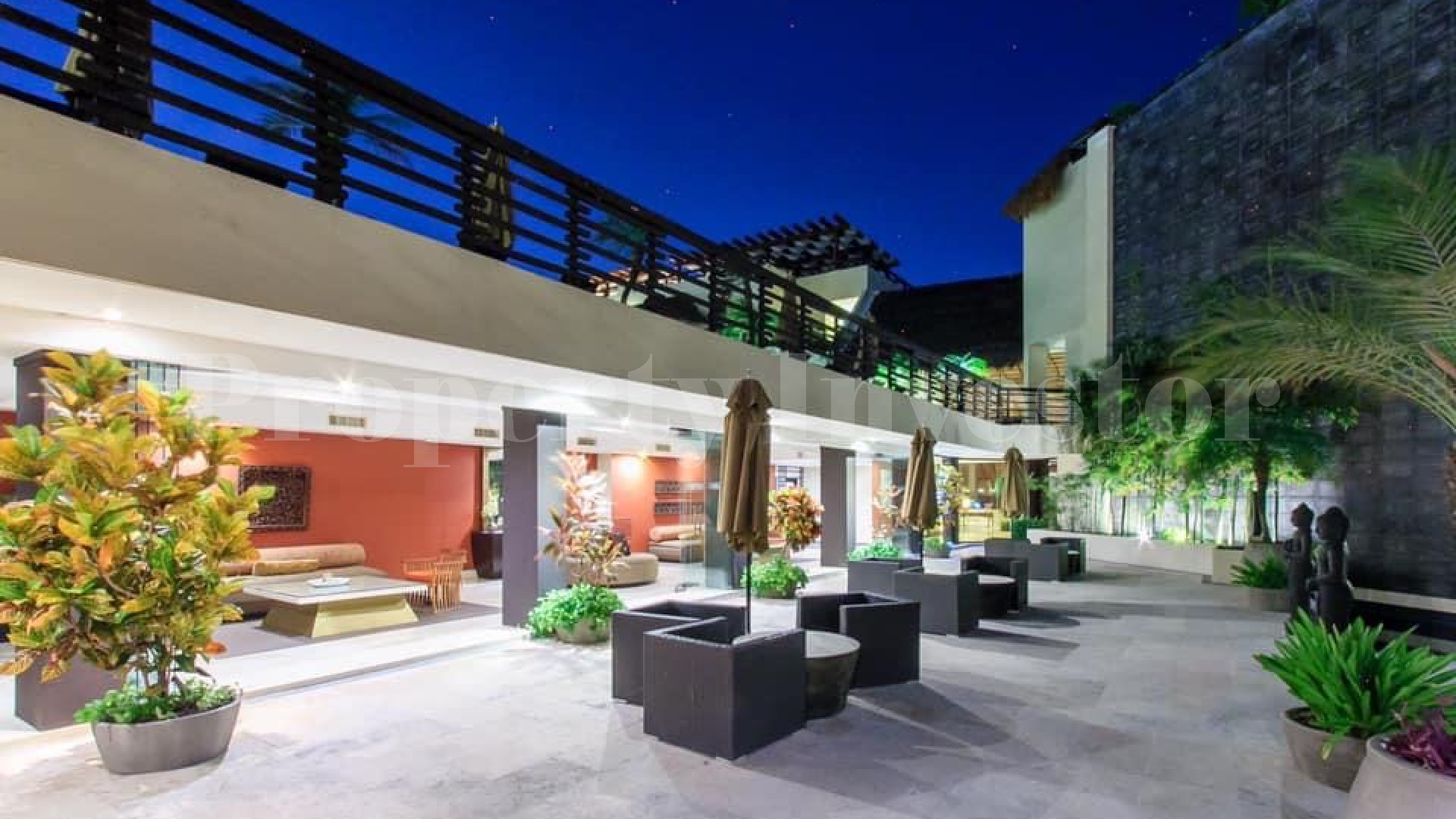 Продается портфолио из 10 апартаментов от 265,000$ в жилом бутик-комплексе на первой линии в Плайя Дель Кармен