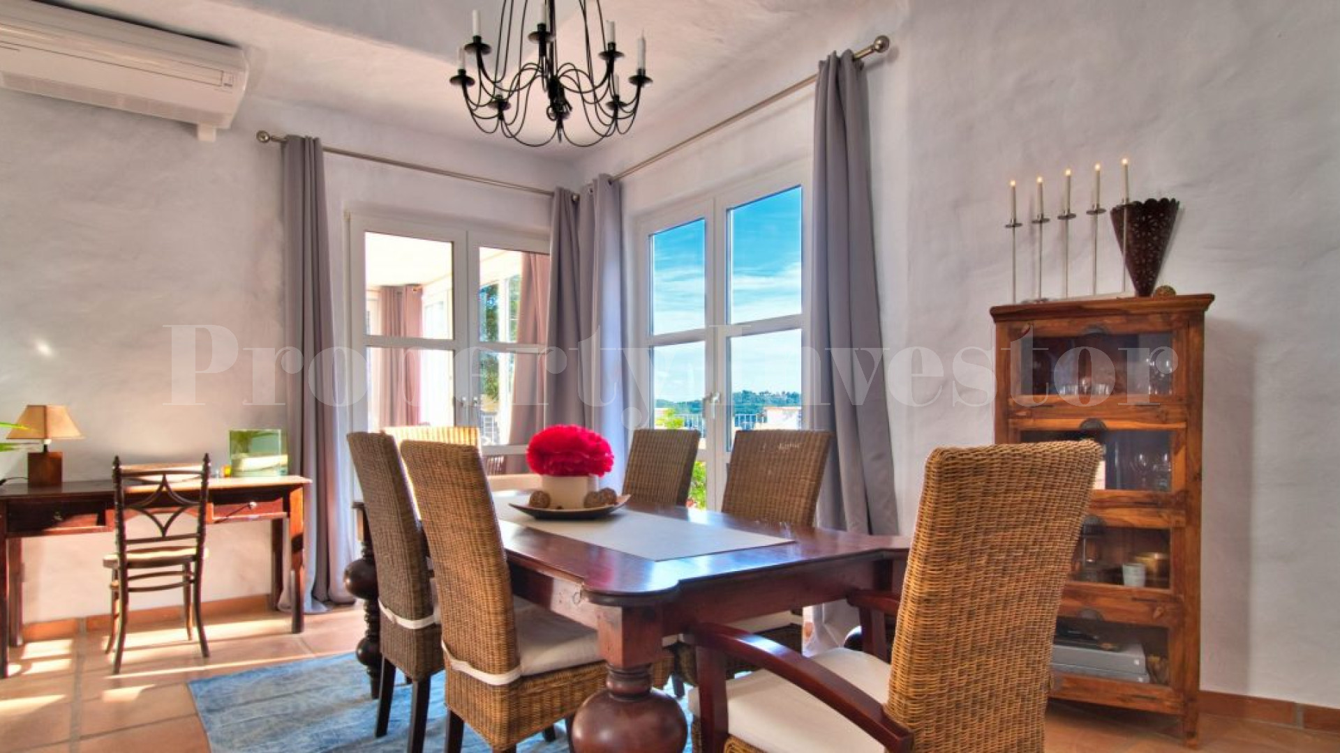 4 Bedroom Mediterranean Sea View Villa in Camp de Mar