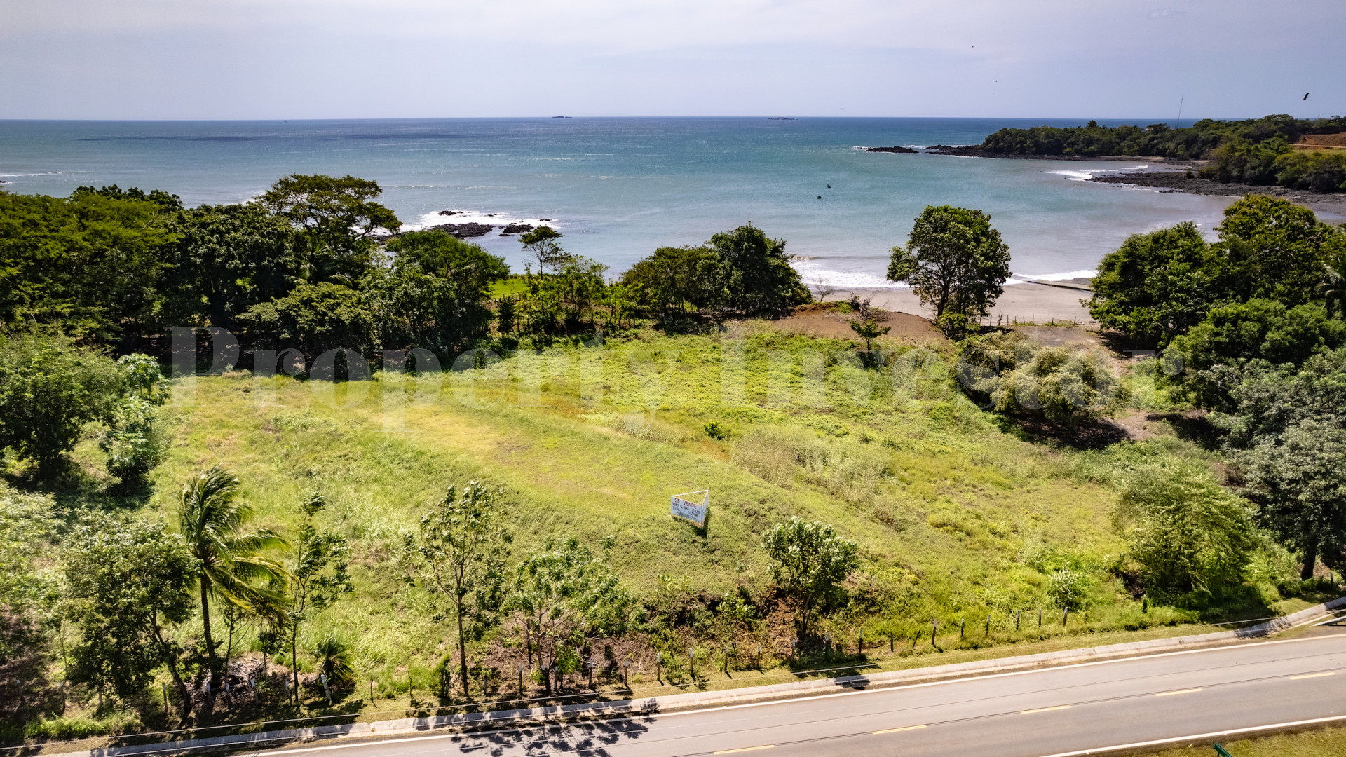 Продается живописный участок земли площадью почти 1 га в Плайя Венао, Панама