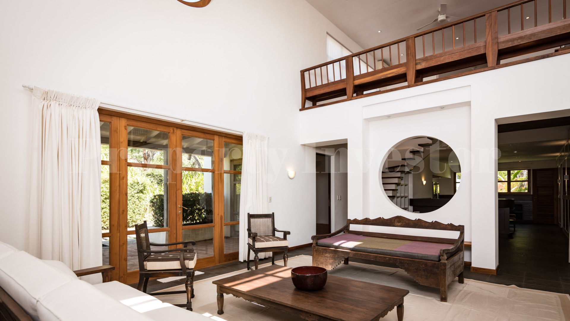 Elegant 5 Bedroom Luxury Tropical Estate for Sale in Pedasi, Panama