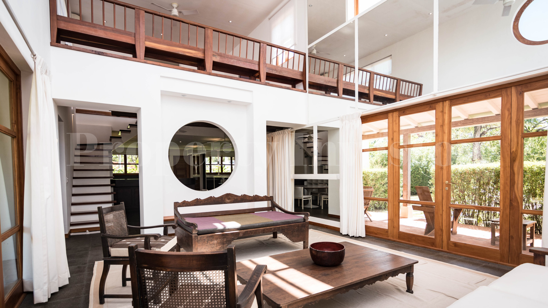 Elegant 5 Bedroom Luxury Tropical Estate for Sale in Pedasi, Panama
