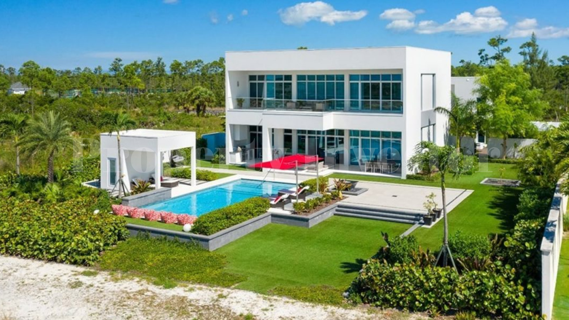 Фантастическая роскошная дизайнерская вилла с 5 спальнями в гольф клубе в Нью-Провиденс, Багамы