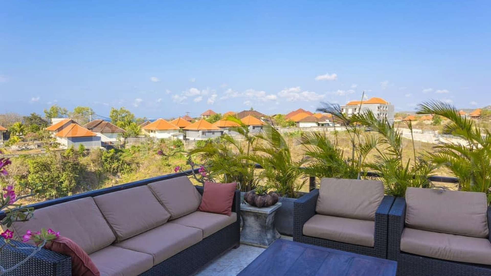 Stunning 4 Bedroom Modern Villa with Panoramic Ocean Views for Sale in Uluwatu, Bali