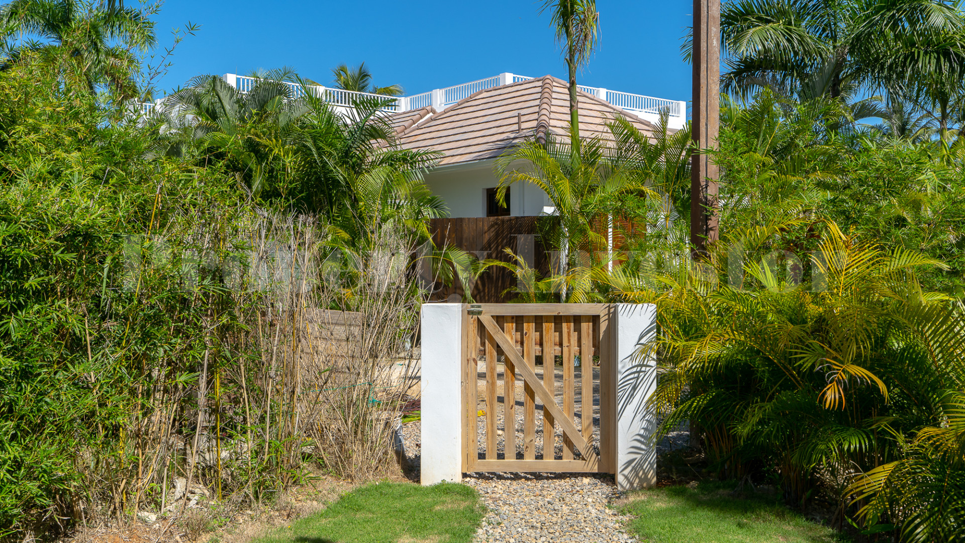 Spacious 6 Bedroom Contemporary Villa for Sale Near Playa Bonita, Dominican Republic