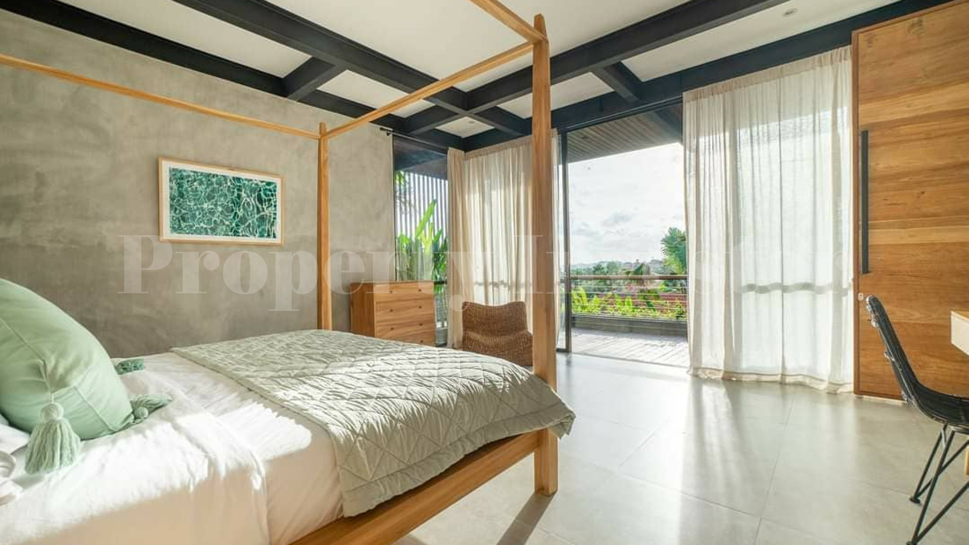 Stunning 5 Bedroom Contemporary Villa with Commercial Space for Sale in Berawa, Canggu, Bali