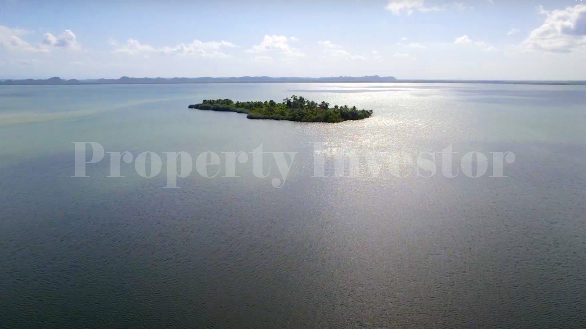 Stunning 8.5 Acre (3.4 Hectare) Private Virgin Island with Lush Vegetation for Development in Belize