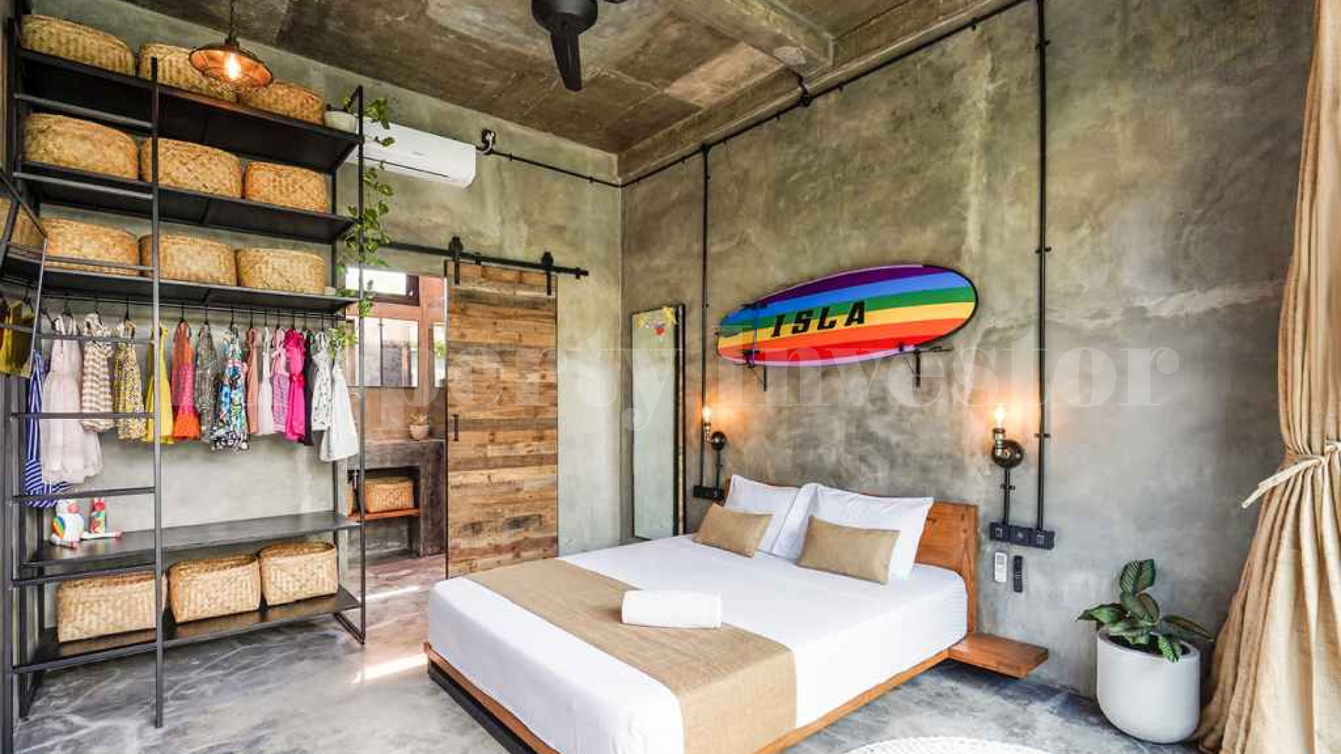 Современная вилла на 3 спальни в индустриальном стиле в Умалас, Бали